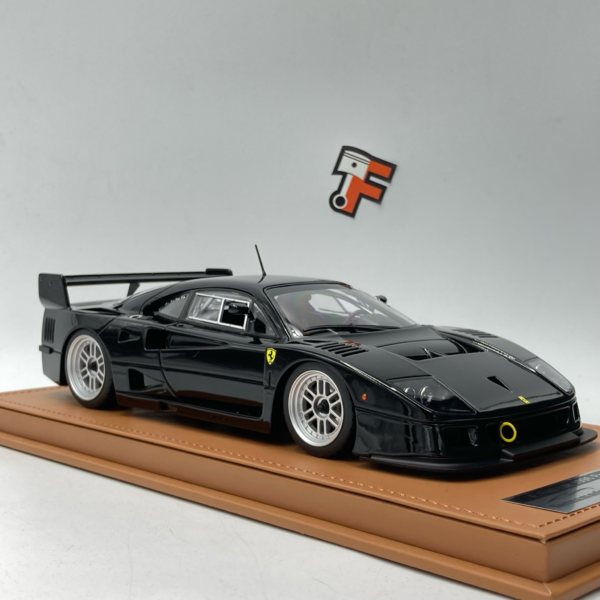 Miniature Ferrari F40 LM Press Version Gloss Black 1996 1/18 série limitée vendue en Suisse
