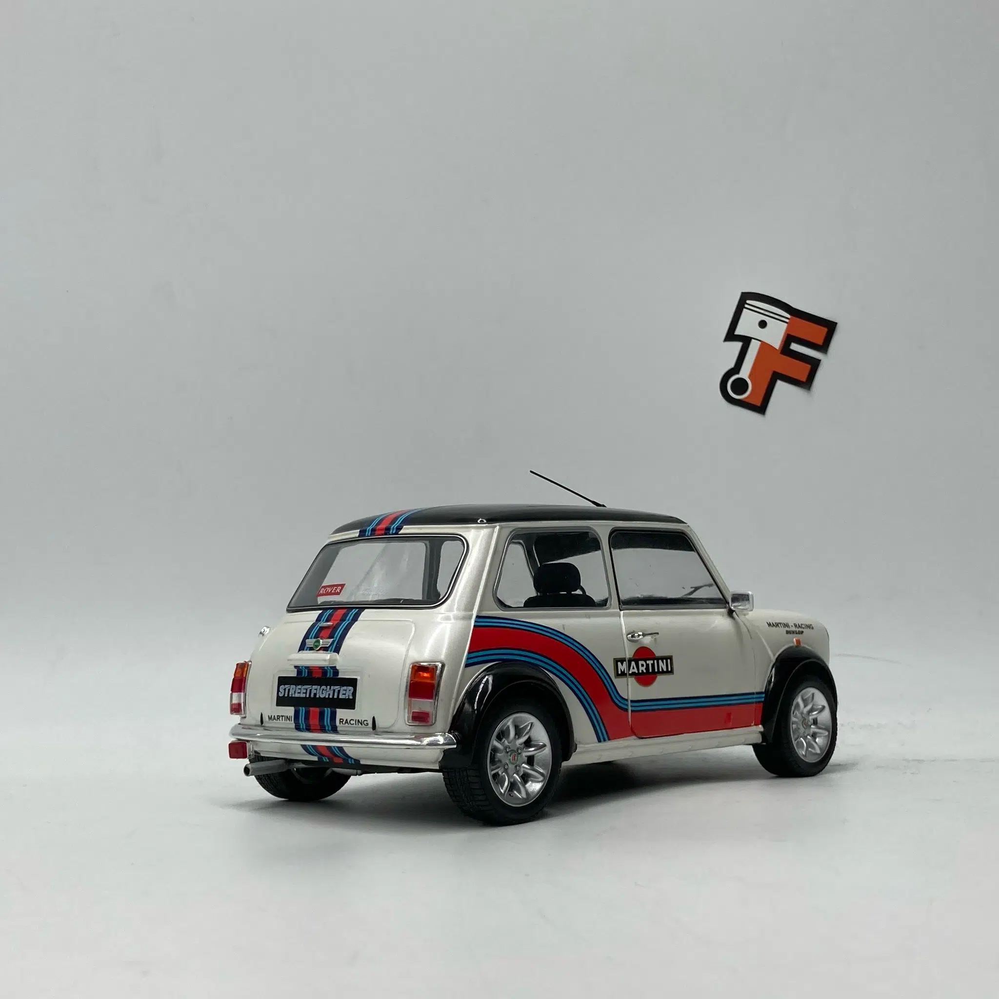 Mini Cooper S Martini Edition White 1998 – Image 3