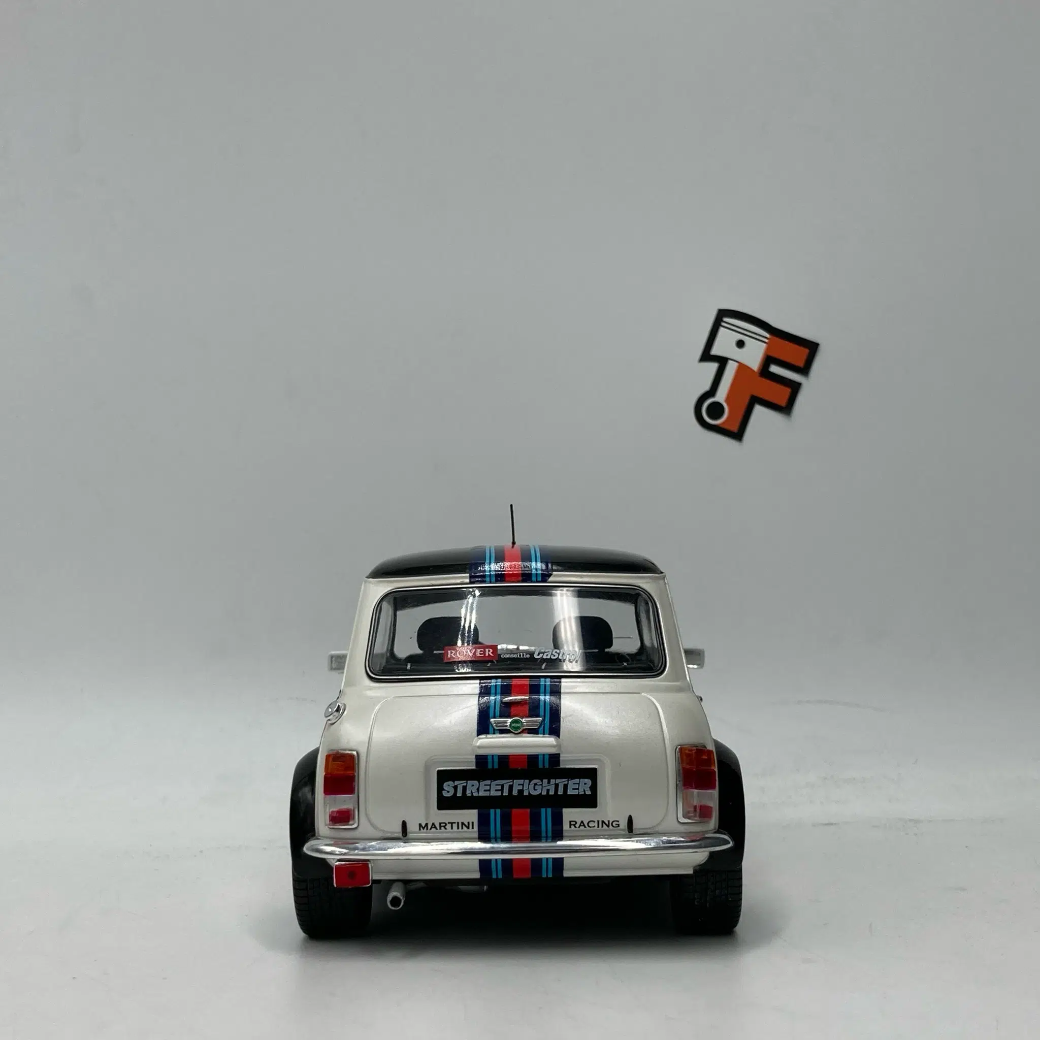 Mini Cooper S Martini Edition White 1998 – Image 8