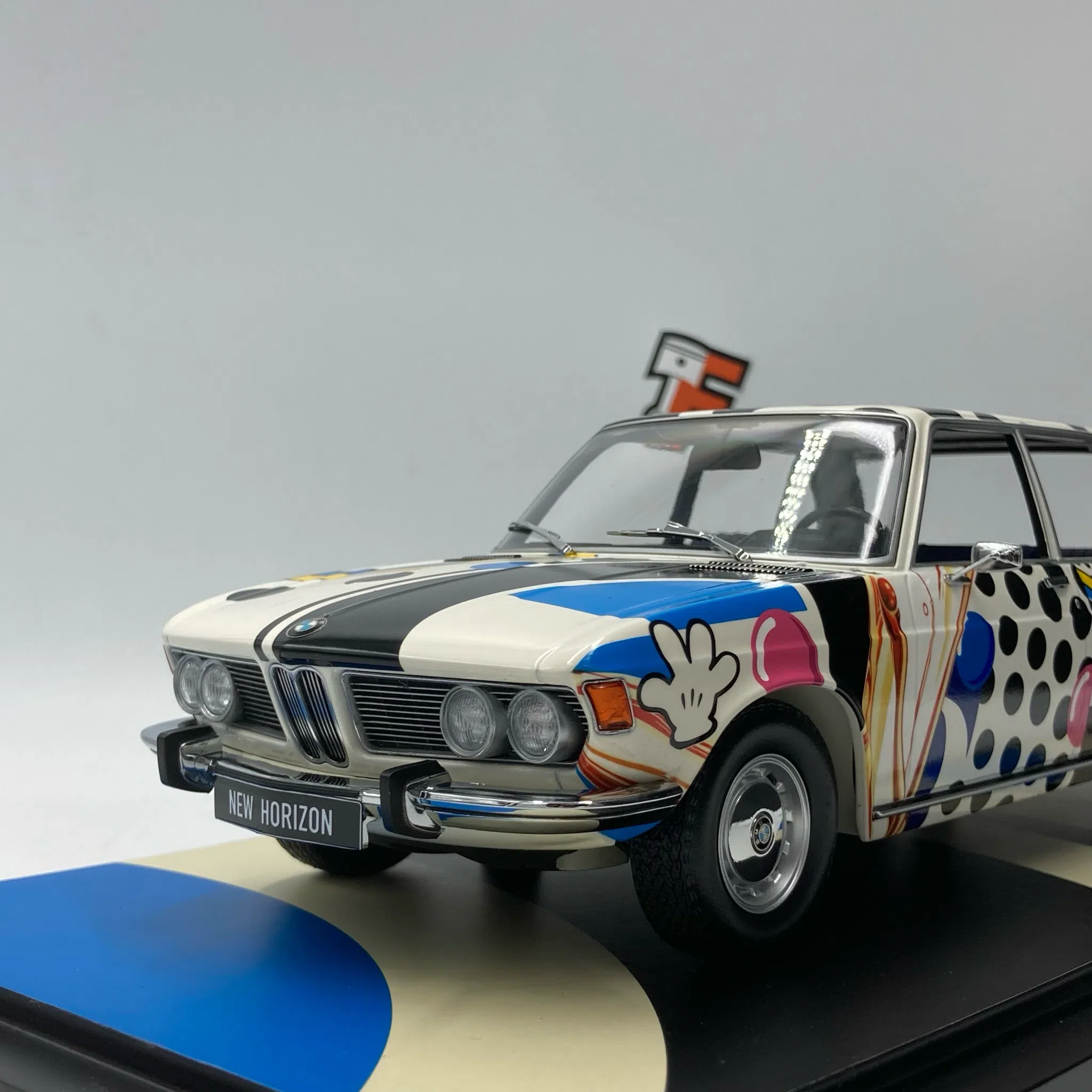BMW 2500 E3 Artcar New Horizon 1969 – Image 4