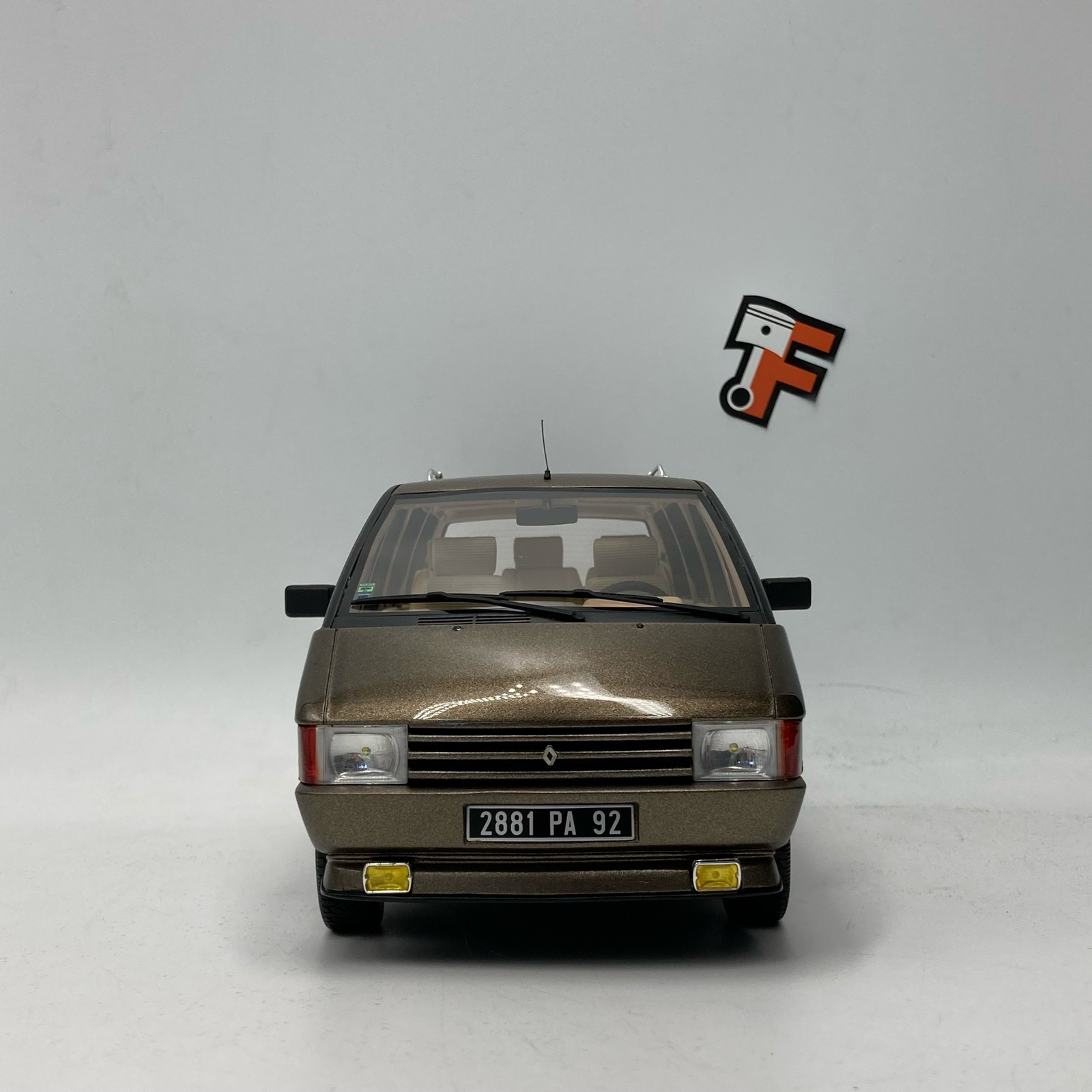 Renault Espace 2000-1 Brun Canelle 1985 – Image 9