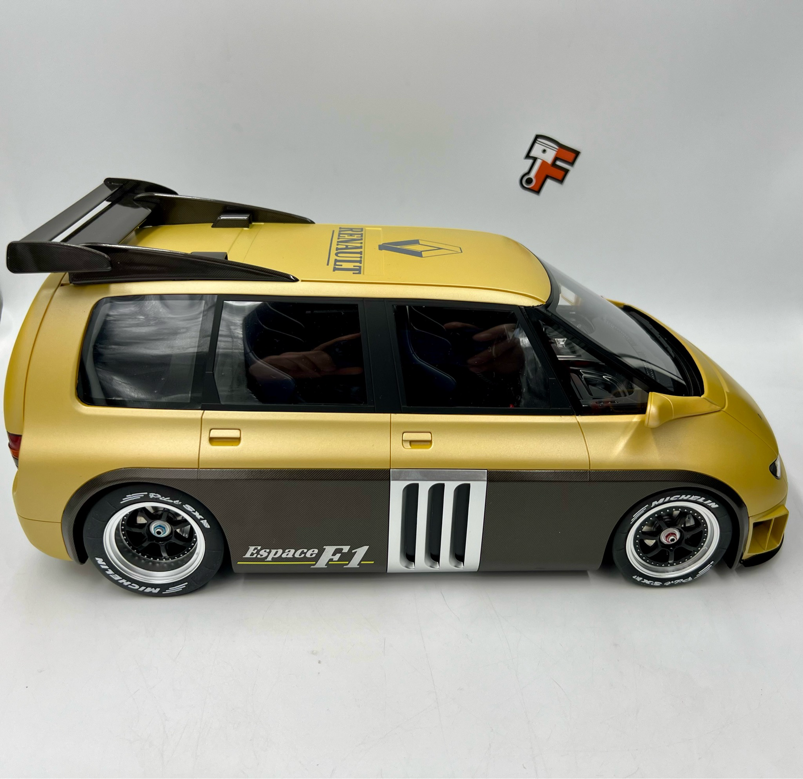 Miniature Renault Espace F1 1994 vendue en Suisse