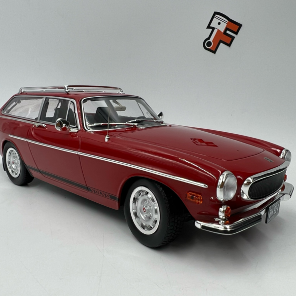 Miniature Volvo 1800 ES US Version 1972 MCG 1/18 vendue en Suisse