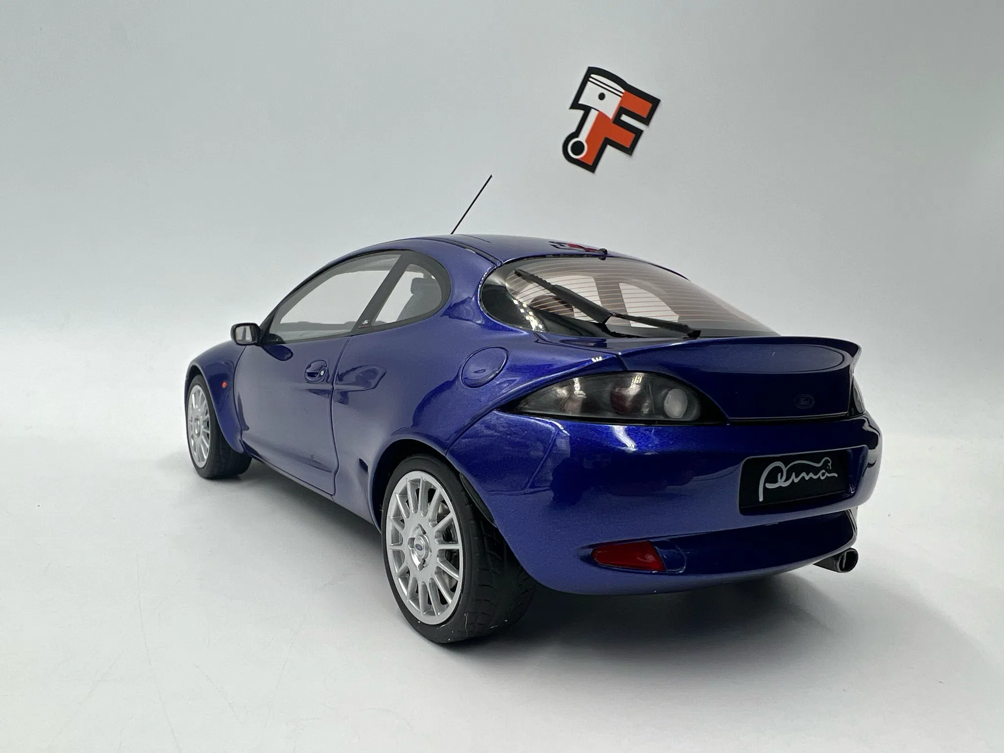 Miniature Ford Puma Racing 1/18 vendue en Suisse