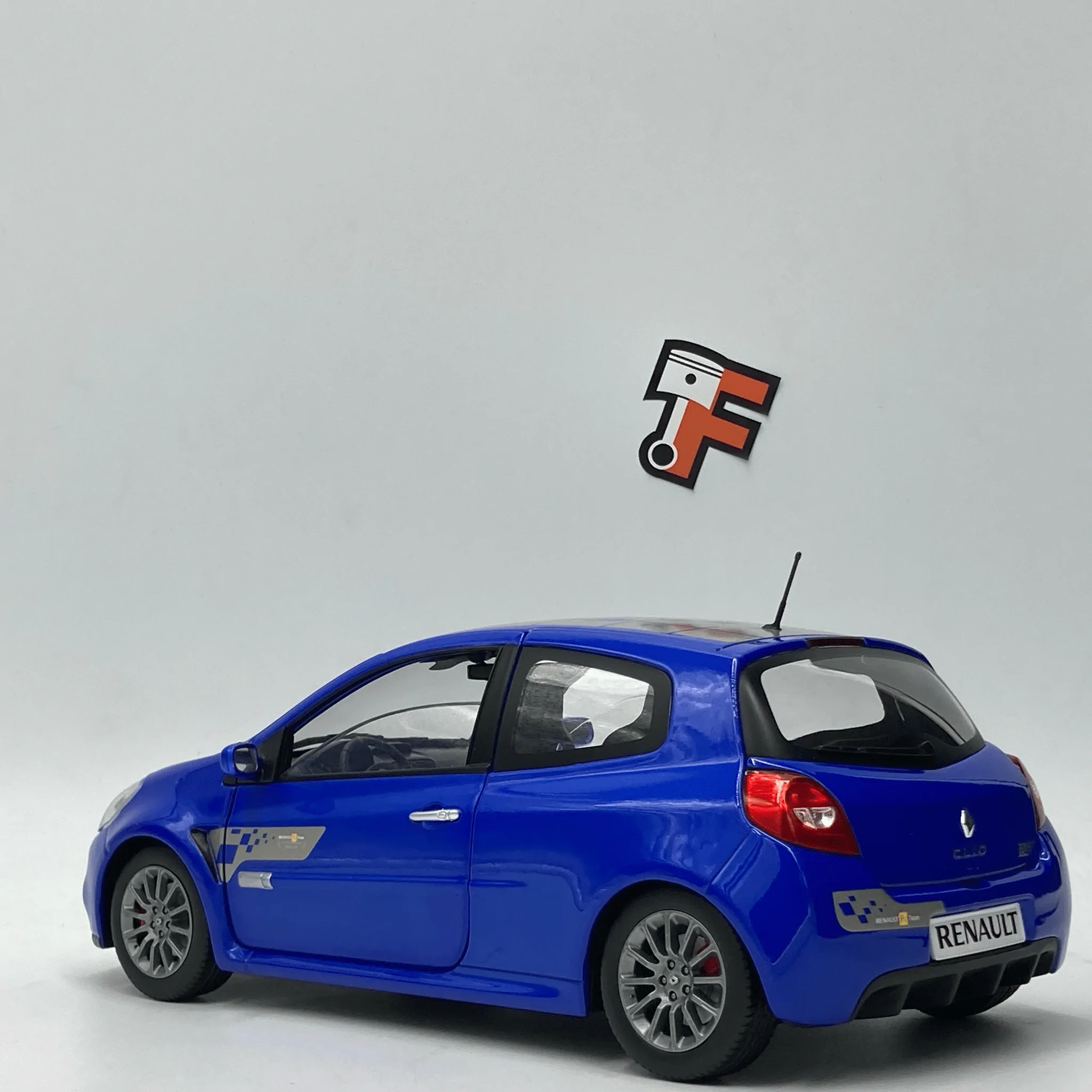 Miniature Renault Clio RS F1 Team Monaco Blue 2007 vendue en Suisse