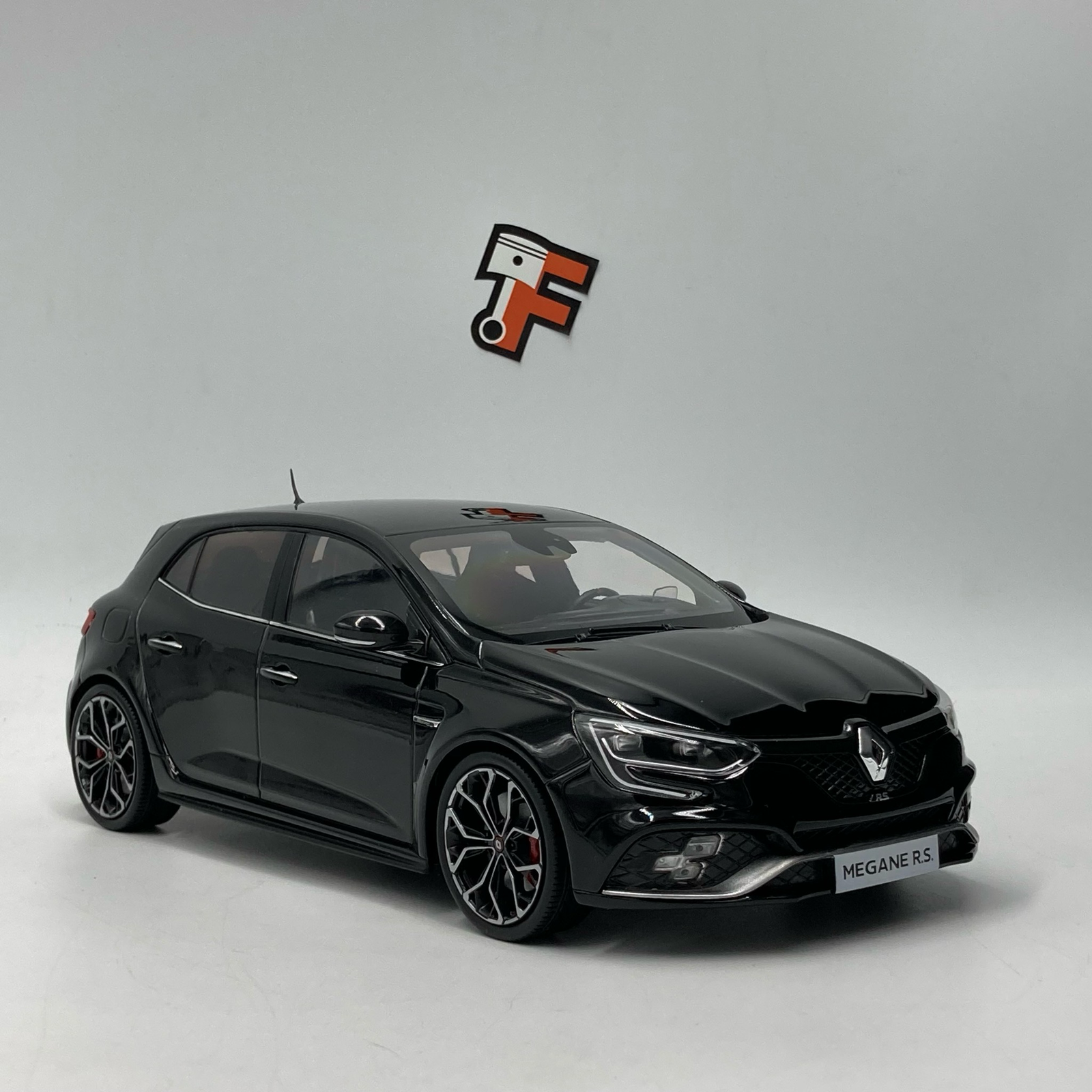 Miniature Renault Megane 4 RS 2017 Noir 1/18 vendue en Suisse par Frakaxessoires