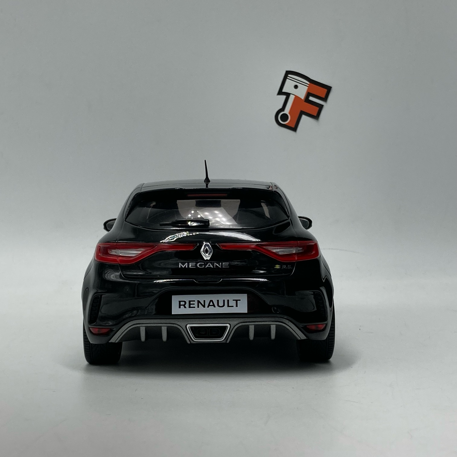 Renault Megane 4 RS Black – Image 6