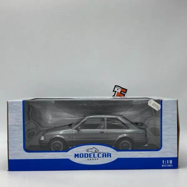 Miniature Ford Escort RS Turbo Gray 1990 échelle 1/18 vendue en Suisse