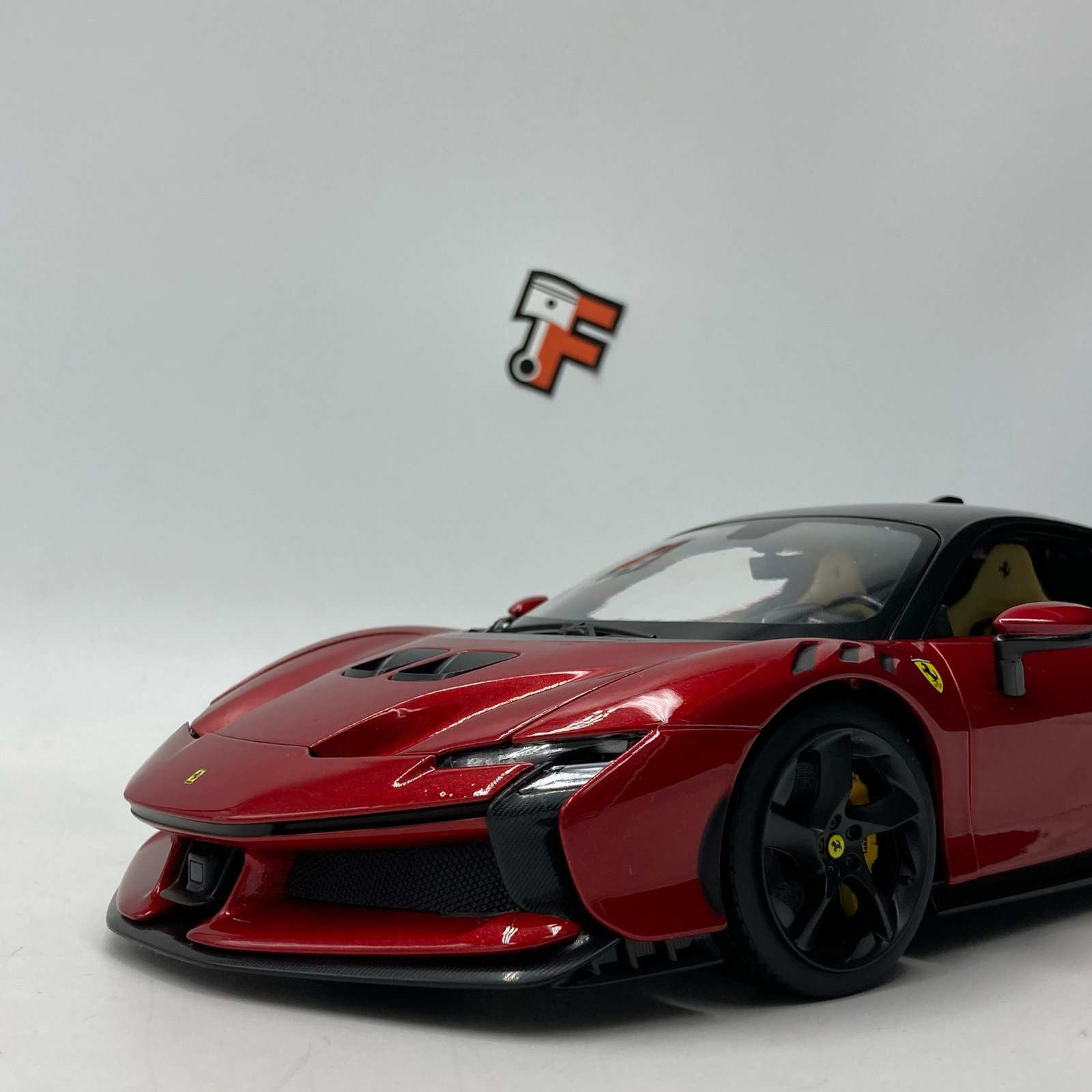 Miniature Ferrari SF90 XX Stradale Rosso Corsa 2024 vendue en Suisse