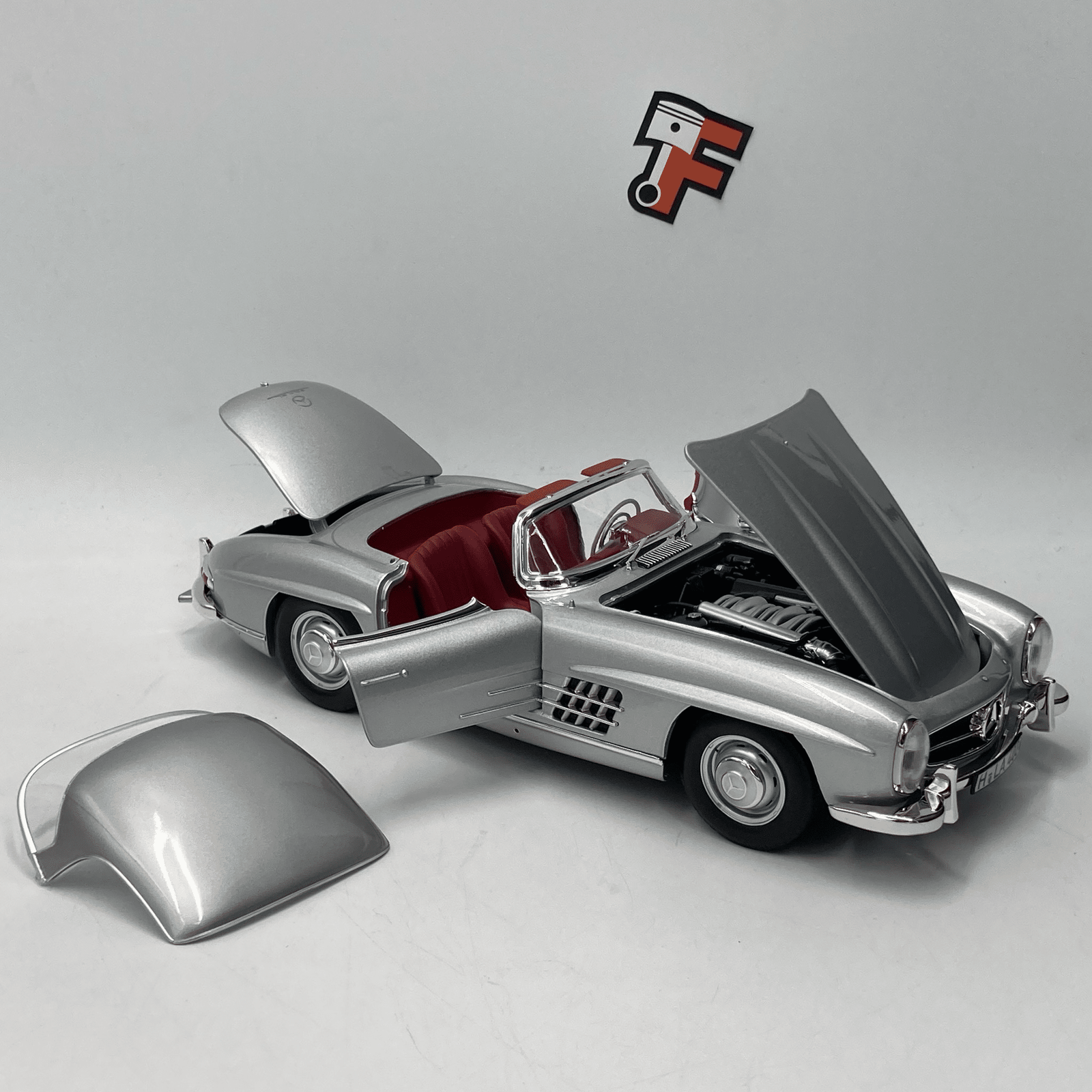 Miniature Mercedes-Benz 300 SL Silber 1957 vendue en Suisse