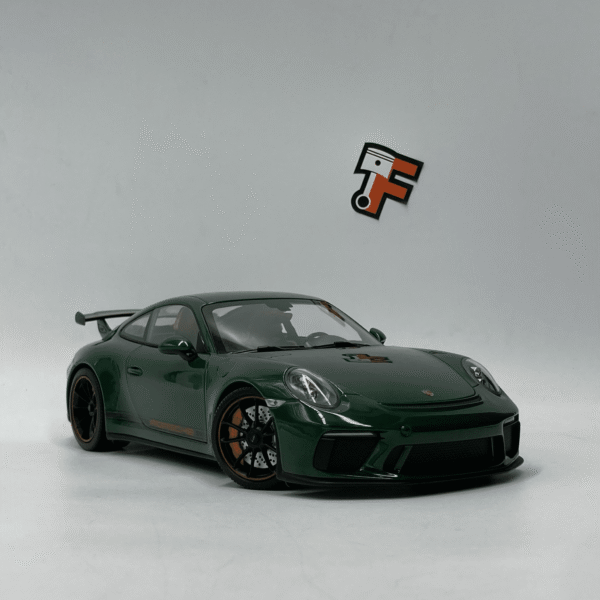 Porsche 911 GT3 2018 Dark Green Minichamps 1/18
