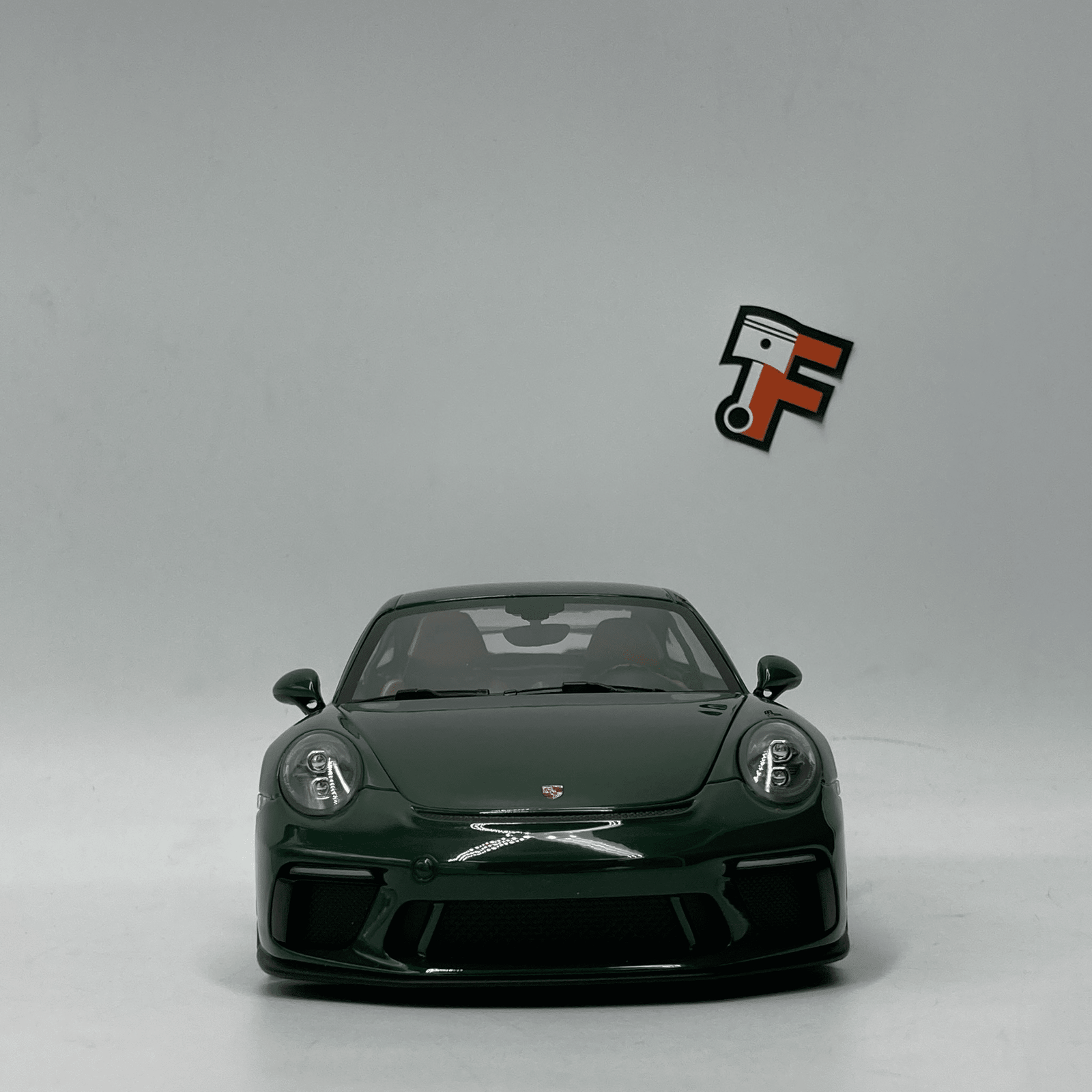 Porsche 911 GT3 2018 Darkgreen – Image 6