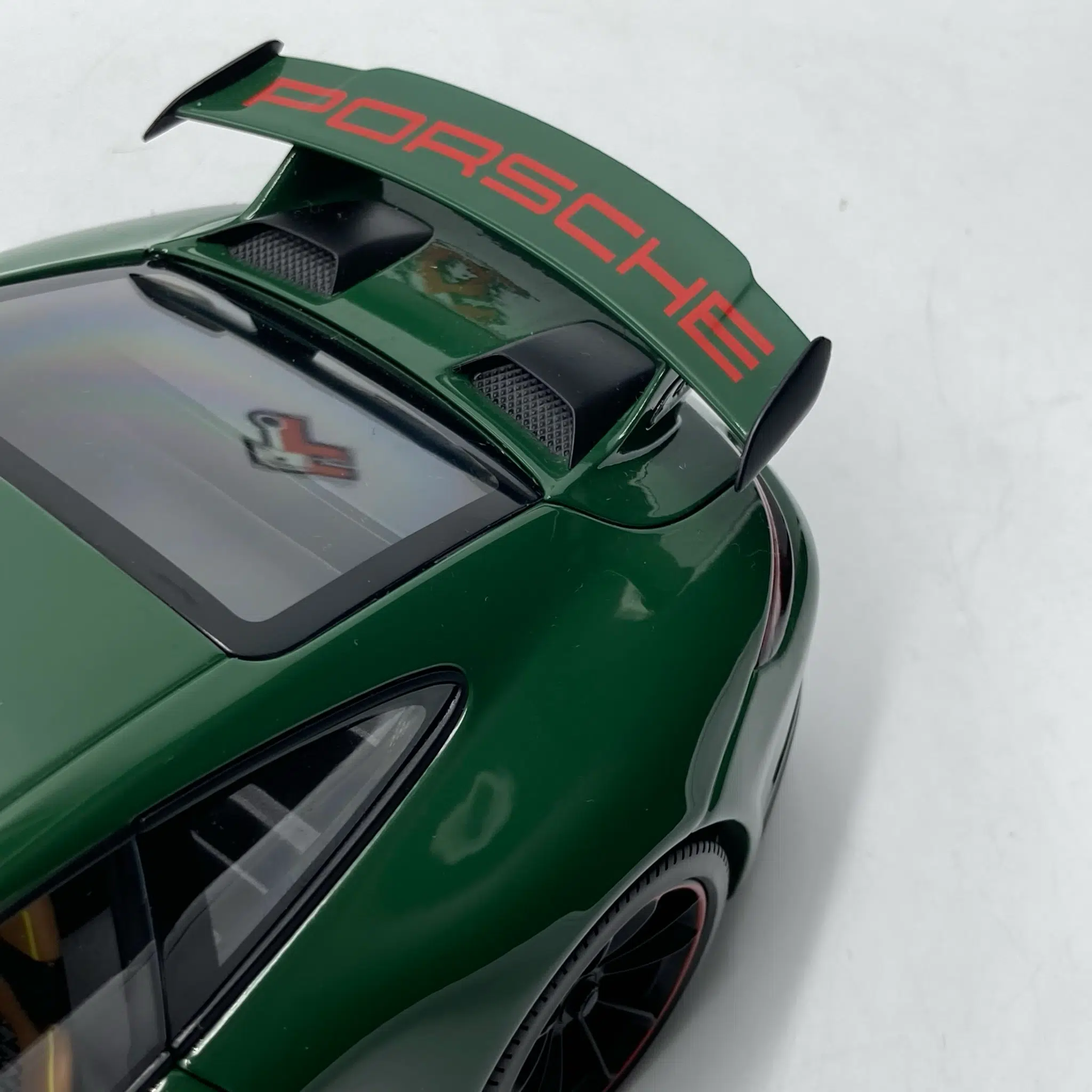 Porsche 911 GT3 2018 Darkgreen – Image 10