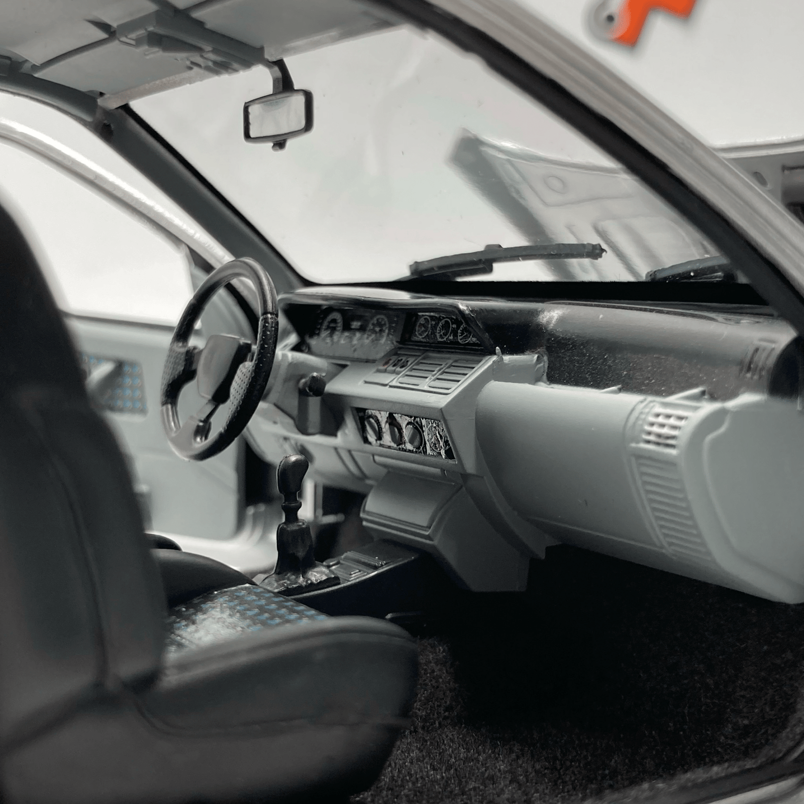 Renault Clio 16S Gris Iceberg 1992 – Image 5