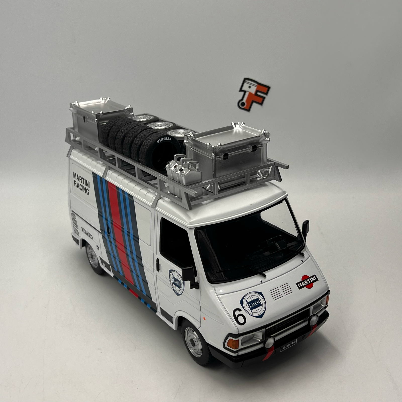 Miniature Fiat 242 Martini Racing Team Assistance 1986 vendue en Suisse