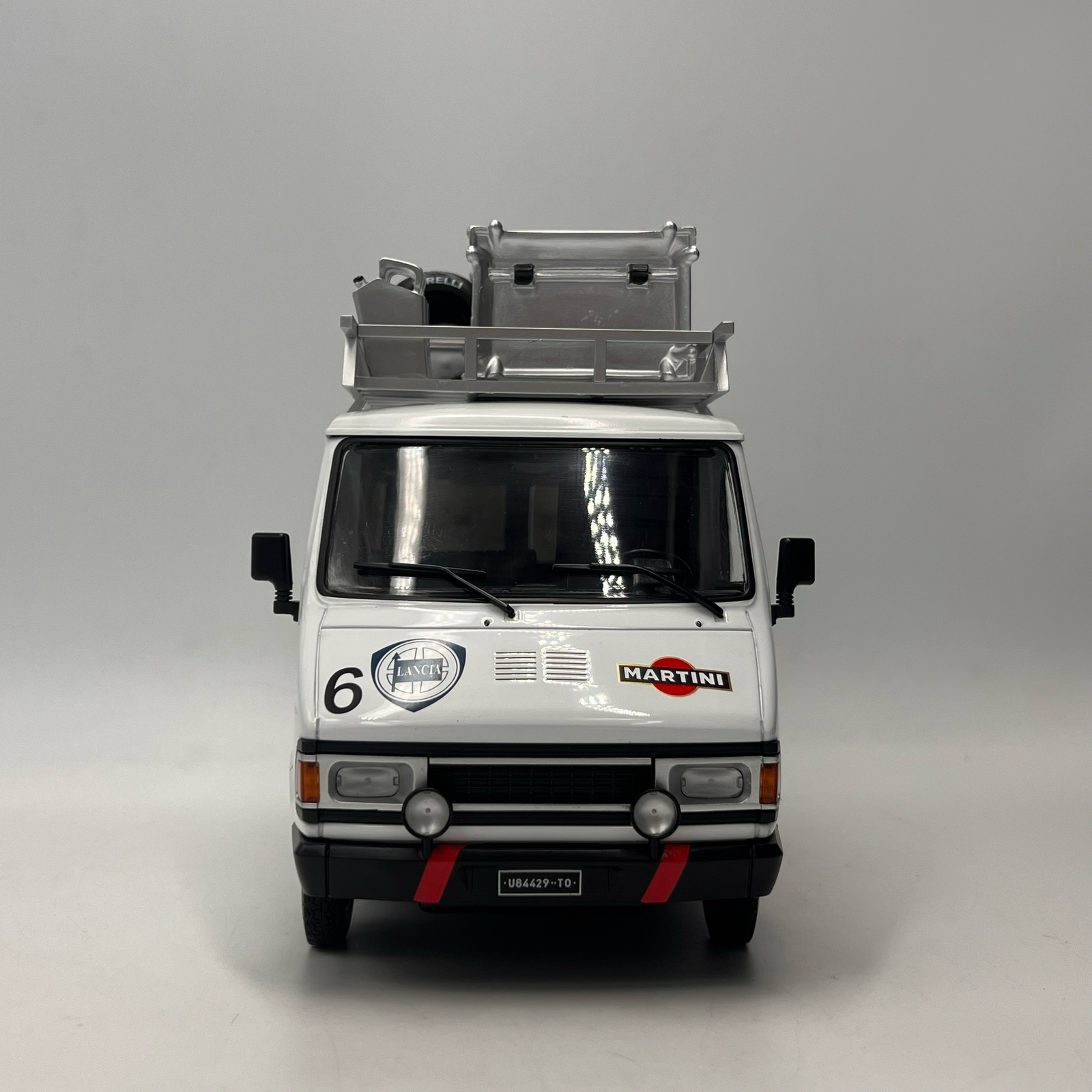 Miniature Fiat 242 Martini Racing Team Assistance 1986 vendue en Suisse
