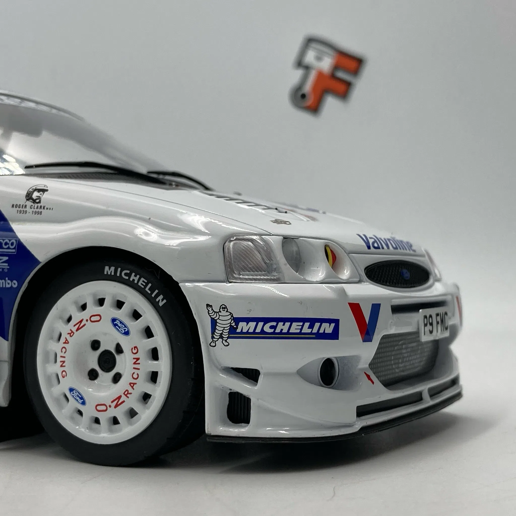 Miniature Ford Escort RS Cosworth #8 B. Thiry RAC RALLY 1998 1/18 vendue en Suisse