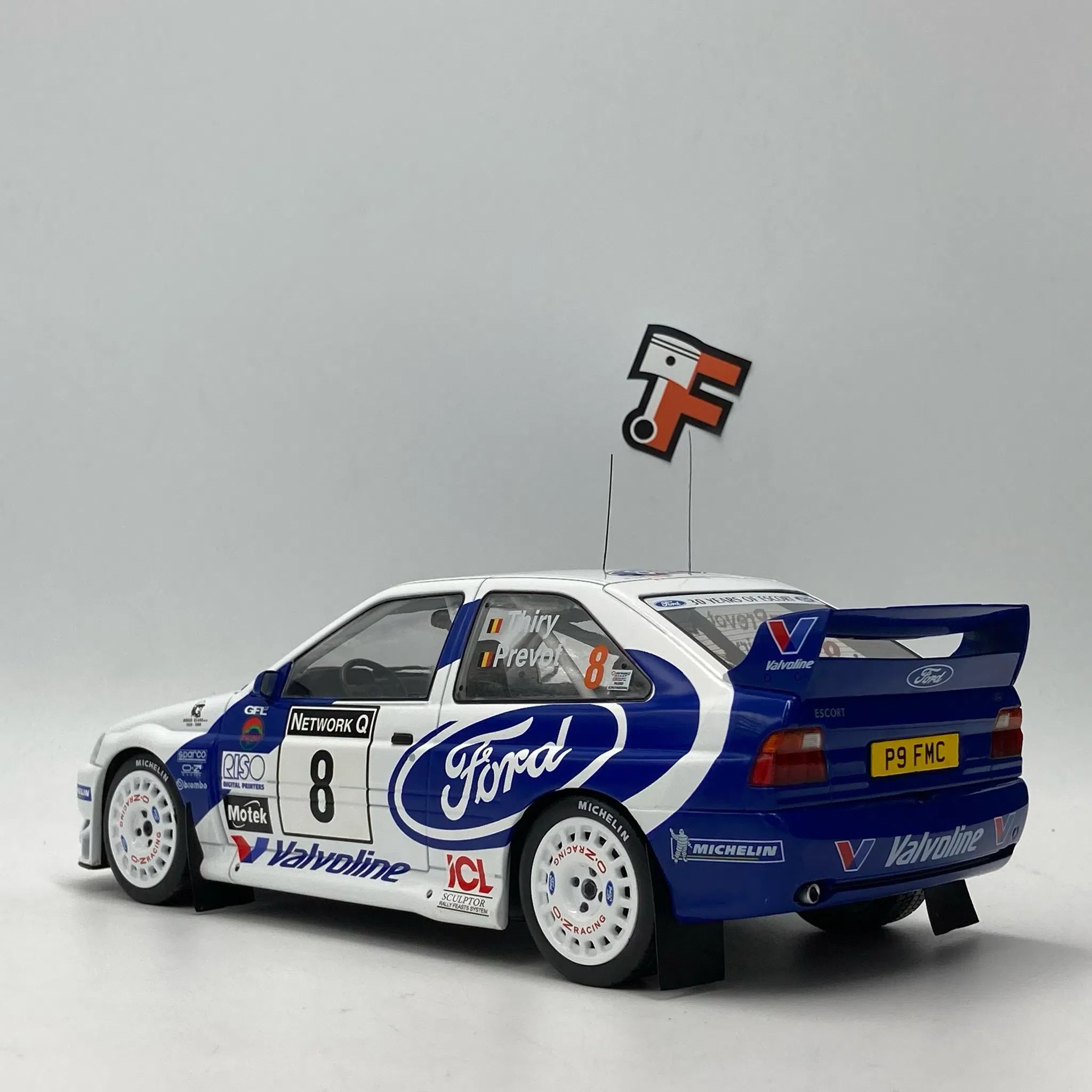 Miniature Ford Escort RS Cosworth #8 B. Thiry RAC RALLY 1998 1/18 vendue en Suisse
