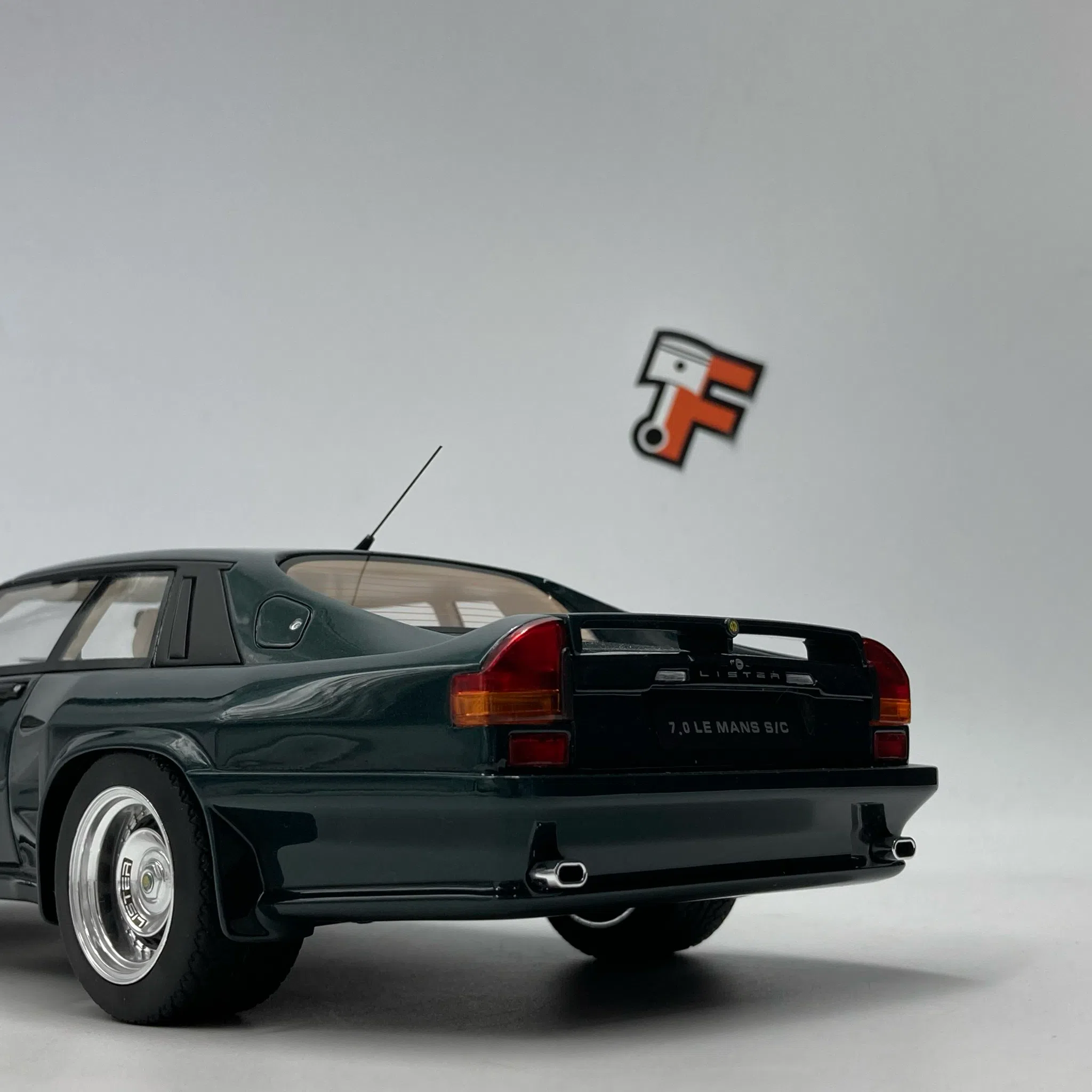 Lister Jaguar XJS 7.0 Le Mans Coupe British Green Racing 1988 – Image 7