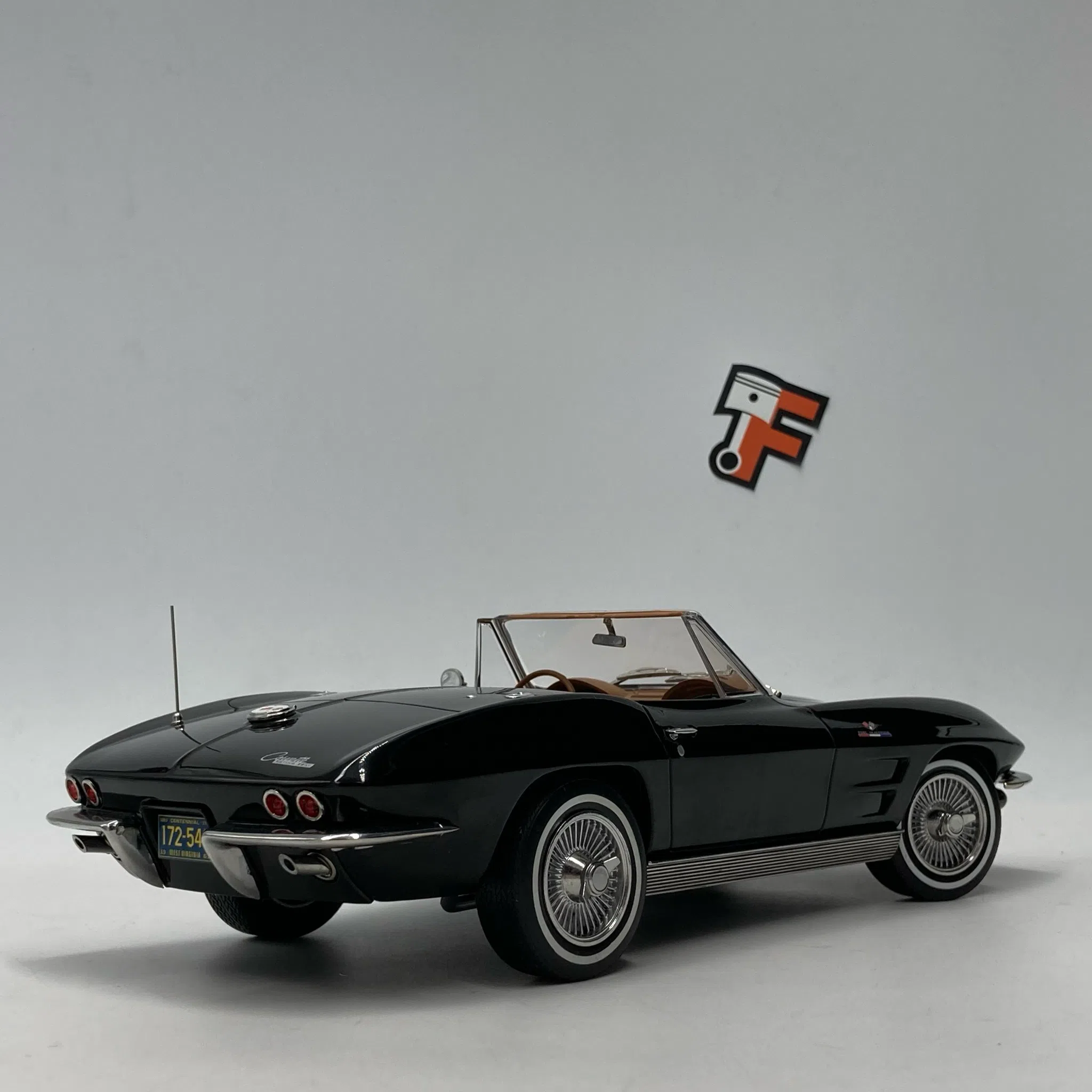 Chevrolet Corvette C2 Stingray Comvertible Black 1963 – Image 3