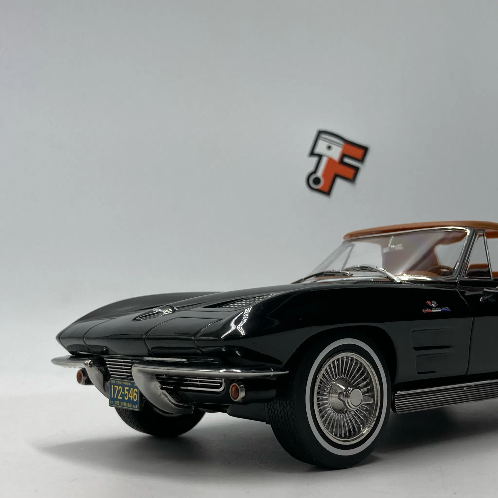 Chevrolet Corvette C2 Stingray Comvertible Black 1963 – Image 5