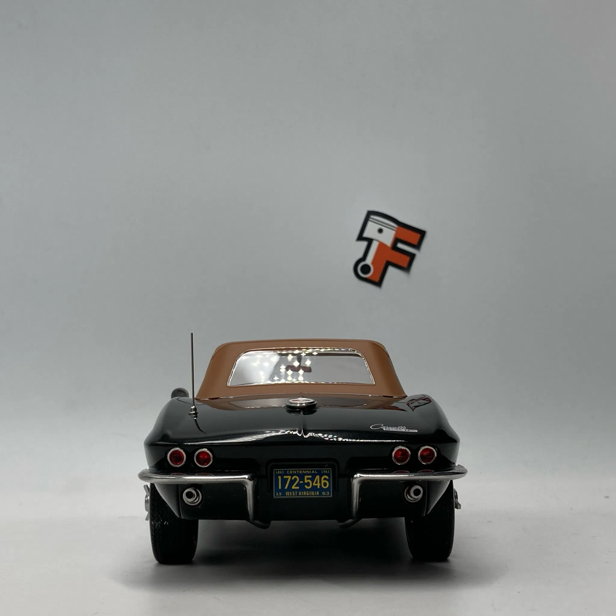Chevrolet Corvette C2 Stingray Comvertible Black 1963 – Image 8