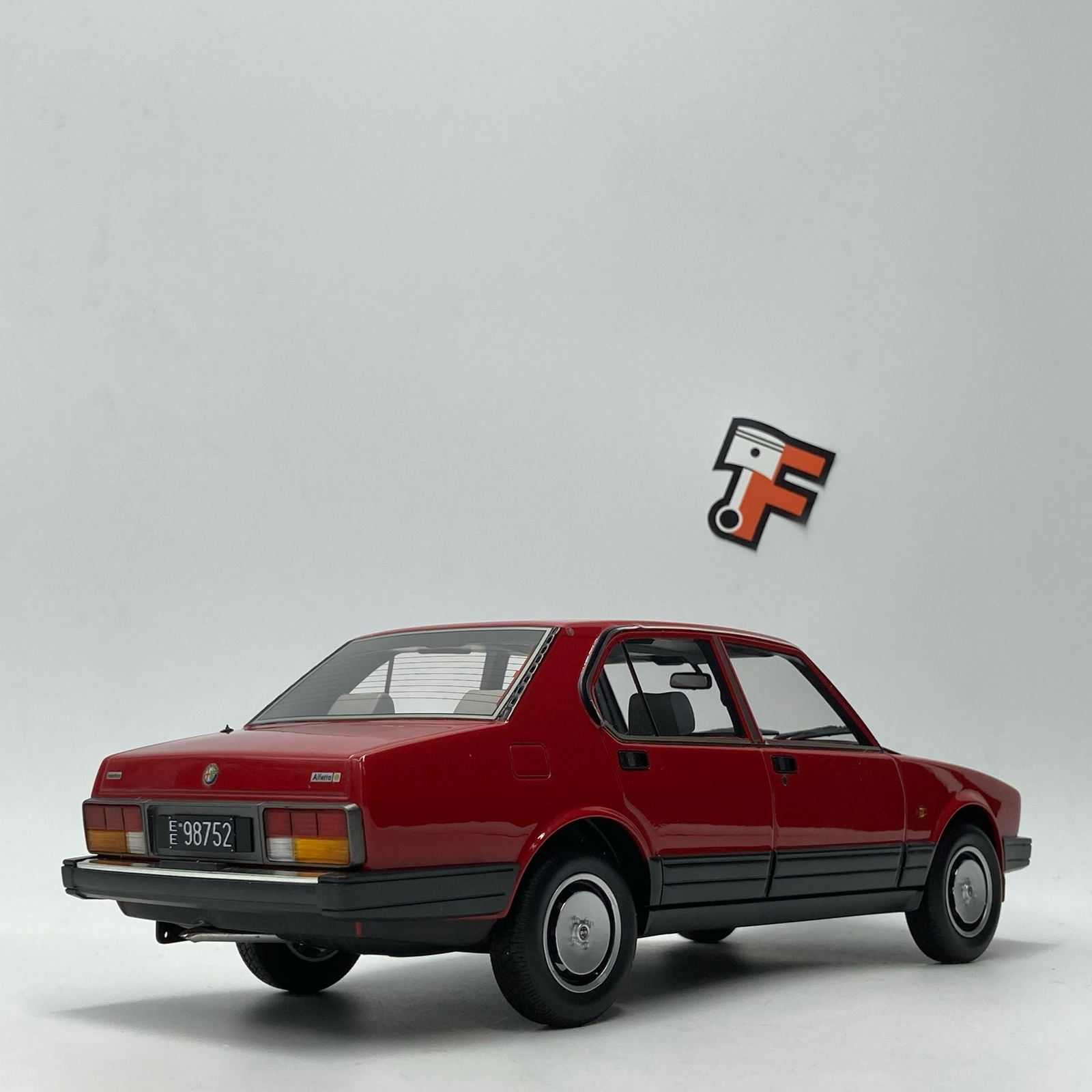 Alfa Romeo Alfetta 2.0 Quadrifoglio Oro Alfa Rosso 1983 – Image 3