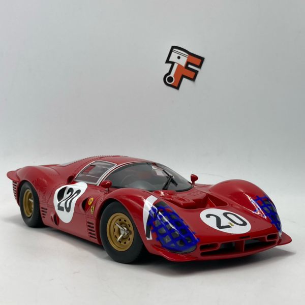 Miniature Ferrari 330 P3 numéro 20 24 Heures du Mans 1966