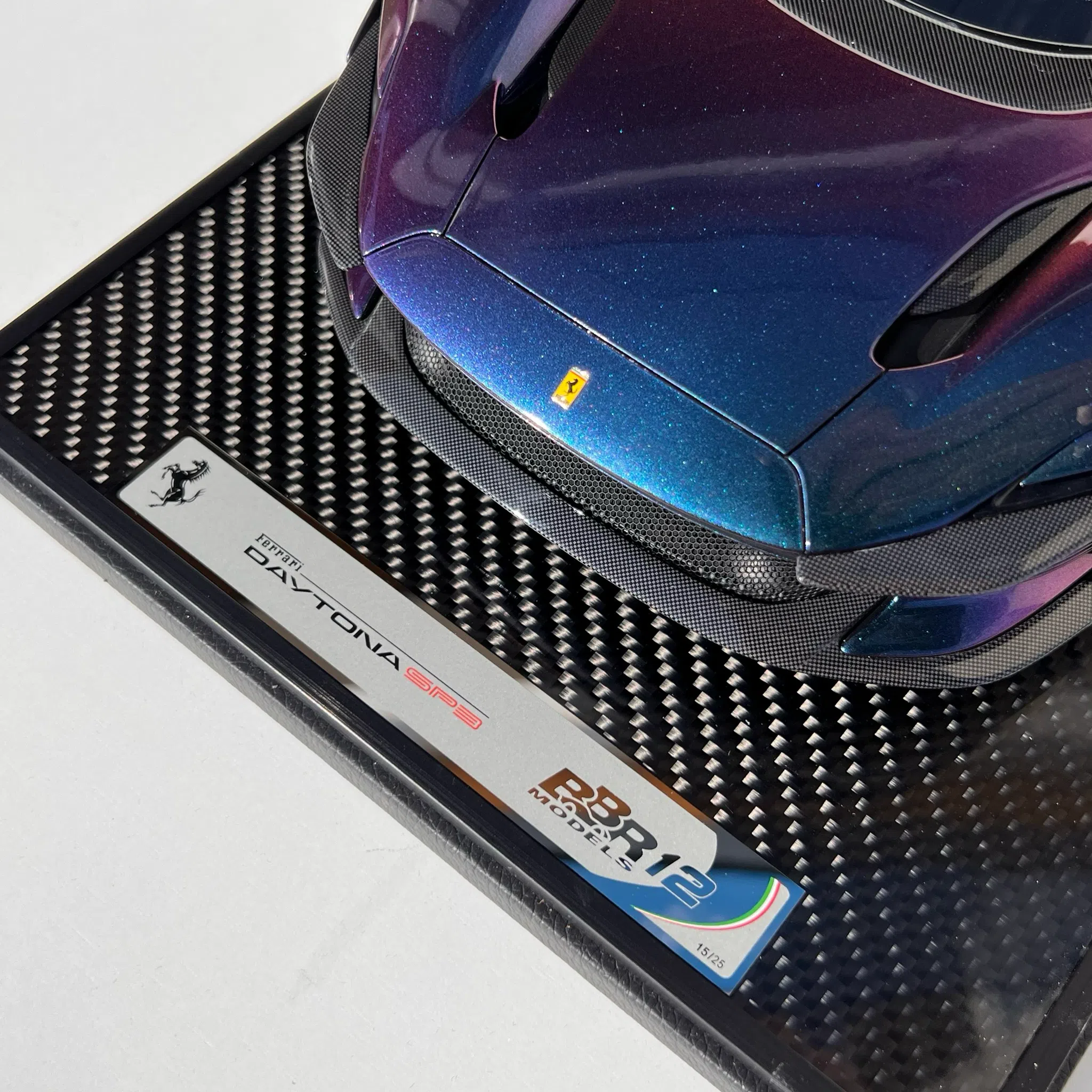 Ferrari Daytona SP3 Serie Icona Chamaleon Purple 2024 1/12 – Image 7