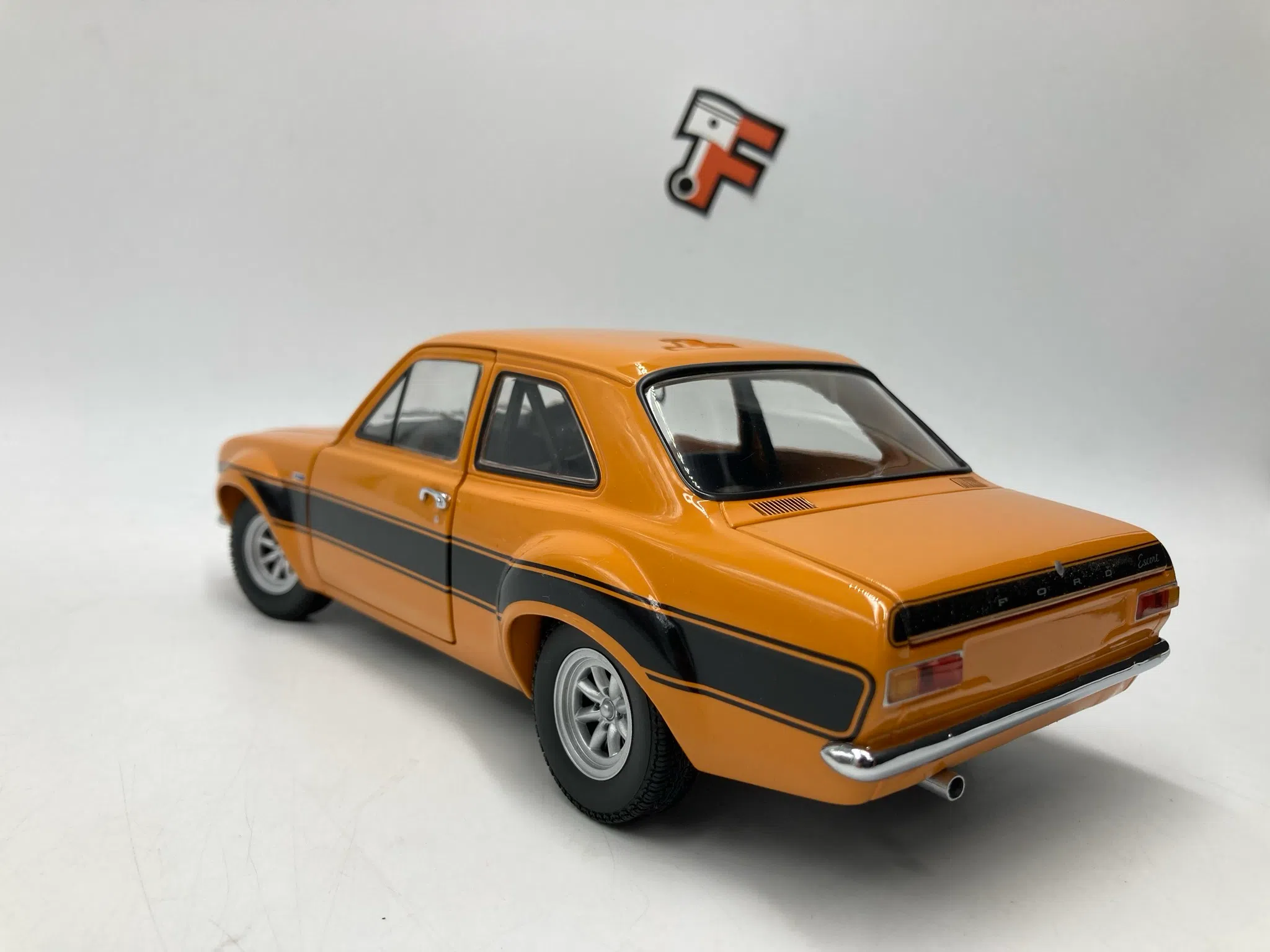 Ford Escort RS 1600 MKI Orange 1970 – Image 2