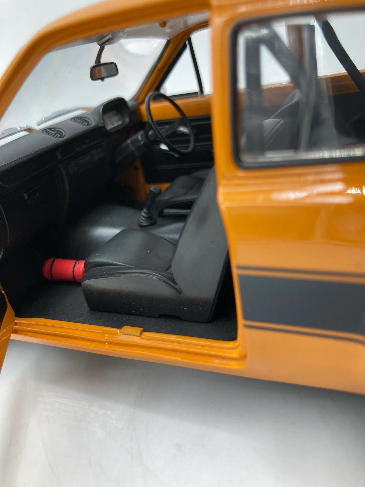Ford Escort RS 1600 MKI Orange 1970 – Image 4