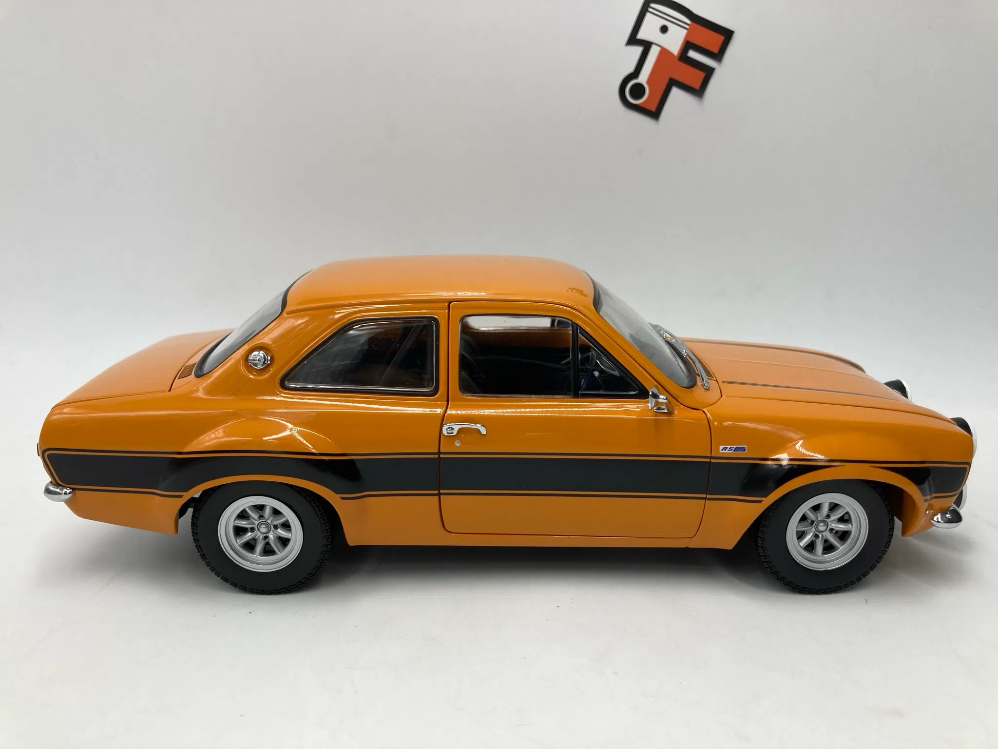 Ford Escort RS 1600 MKI Orange 1970 – Image 8