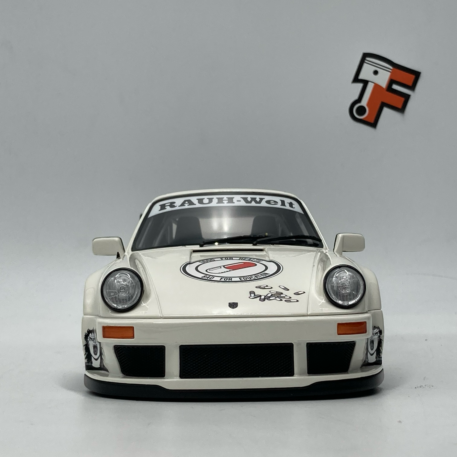 Porsche 911 RWB Akira Type 2024 White – Image 5