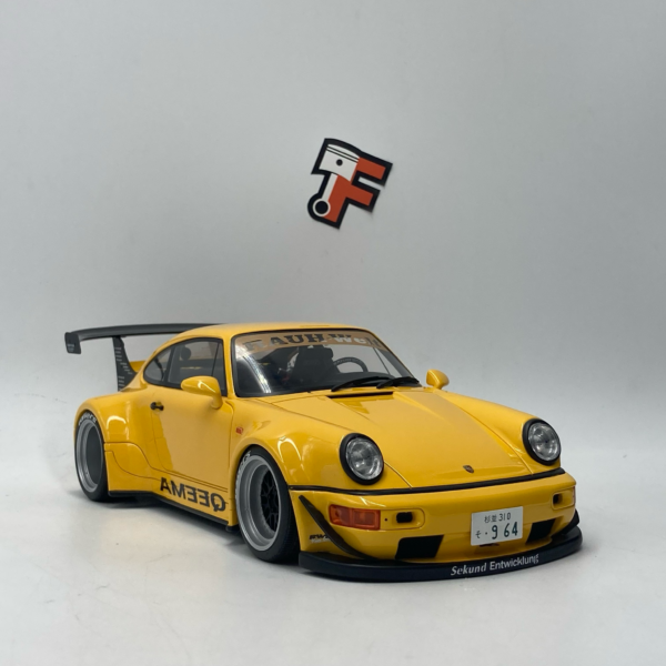 Miniature Porsche 964 RWB Qeema Type 2024 Jaune GT492 1/18 vendue en Suisse