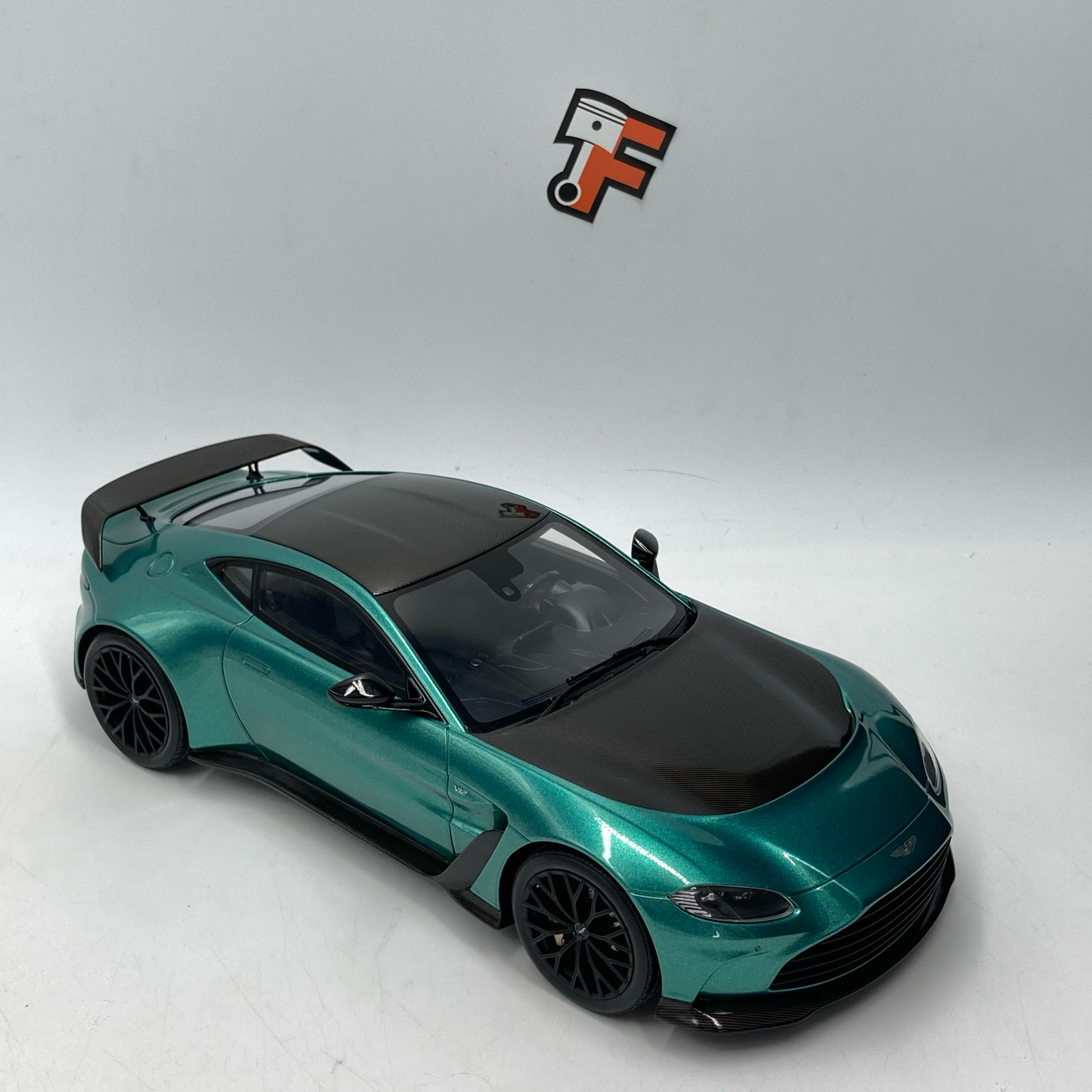 Aston Martin V12 Vantage Coupe 2023 – Image 11