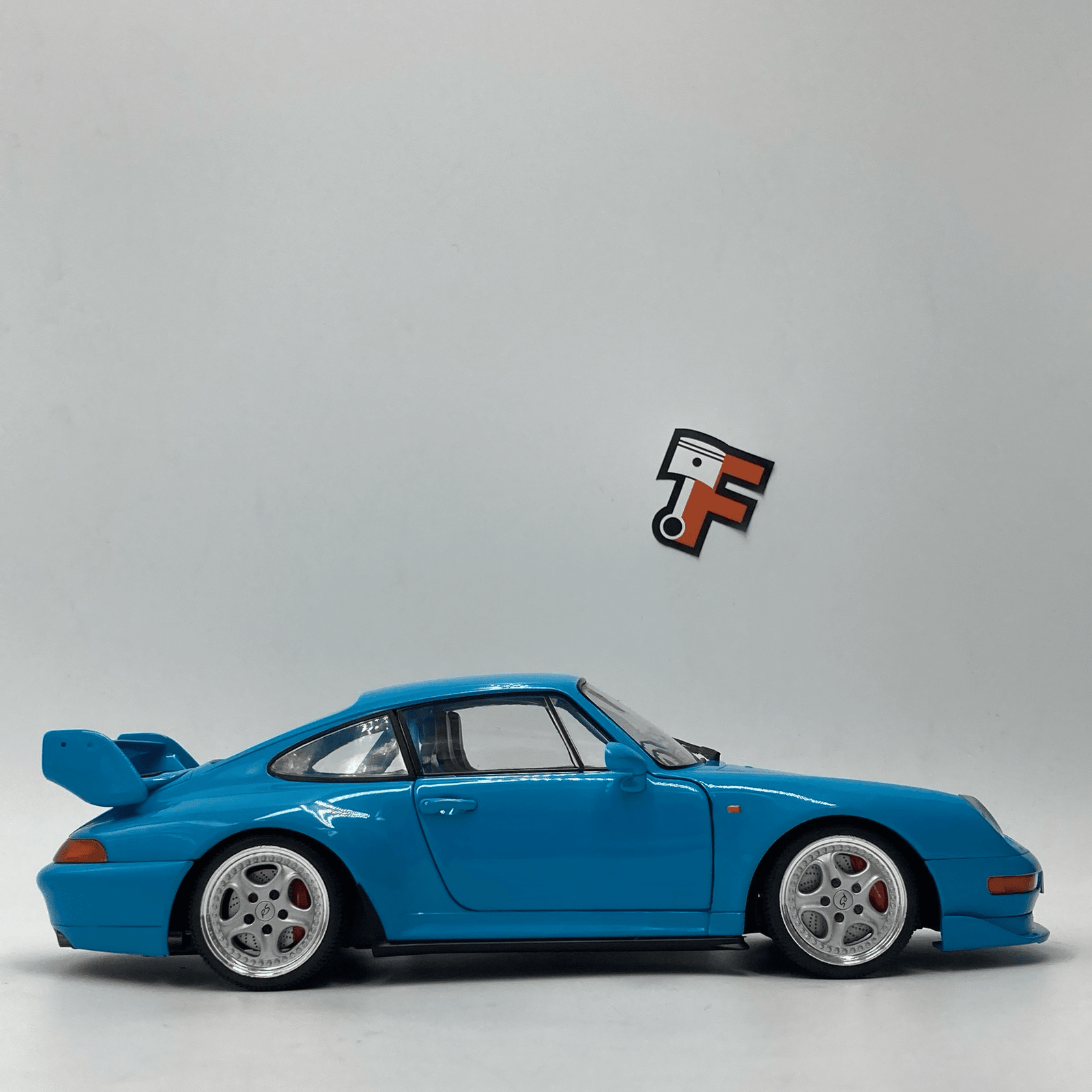 Porsche 911 993 ClubSport Riviera Blue 1997 – Image 2