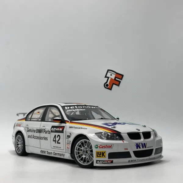 Miniature BMW 320Si WTCC Team Germany #42 2006 vendue en Suisse