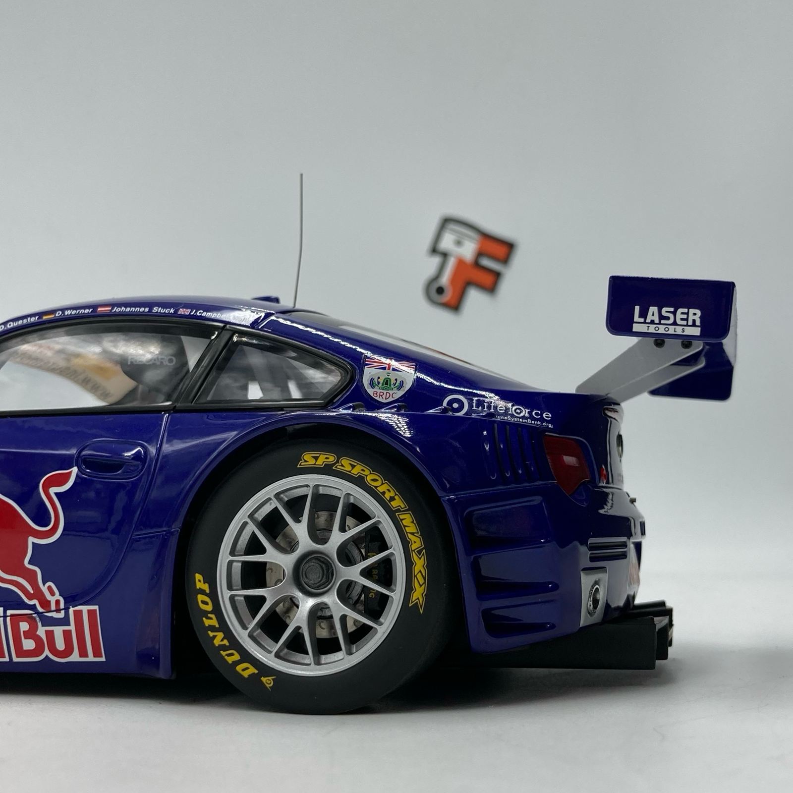 Miniature BMW Z4 M Coupe E86 GT3 Red Bull 24h Silverstone #1 2007 vendue en Suisse