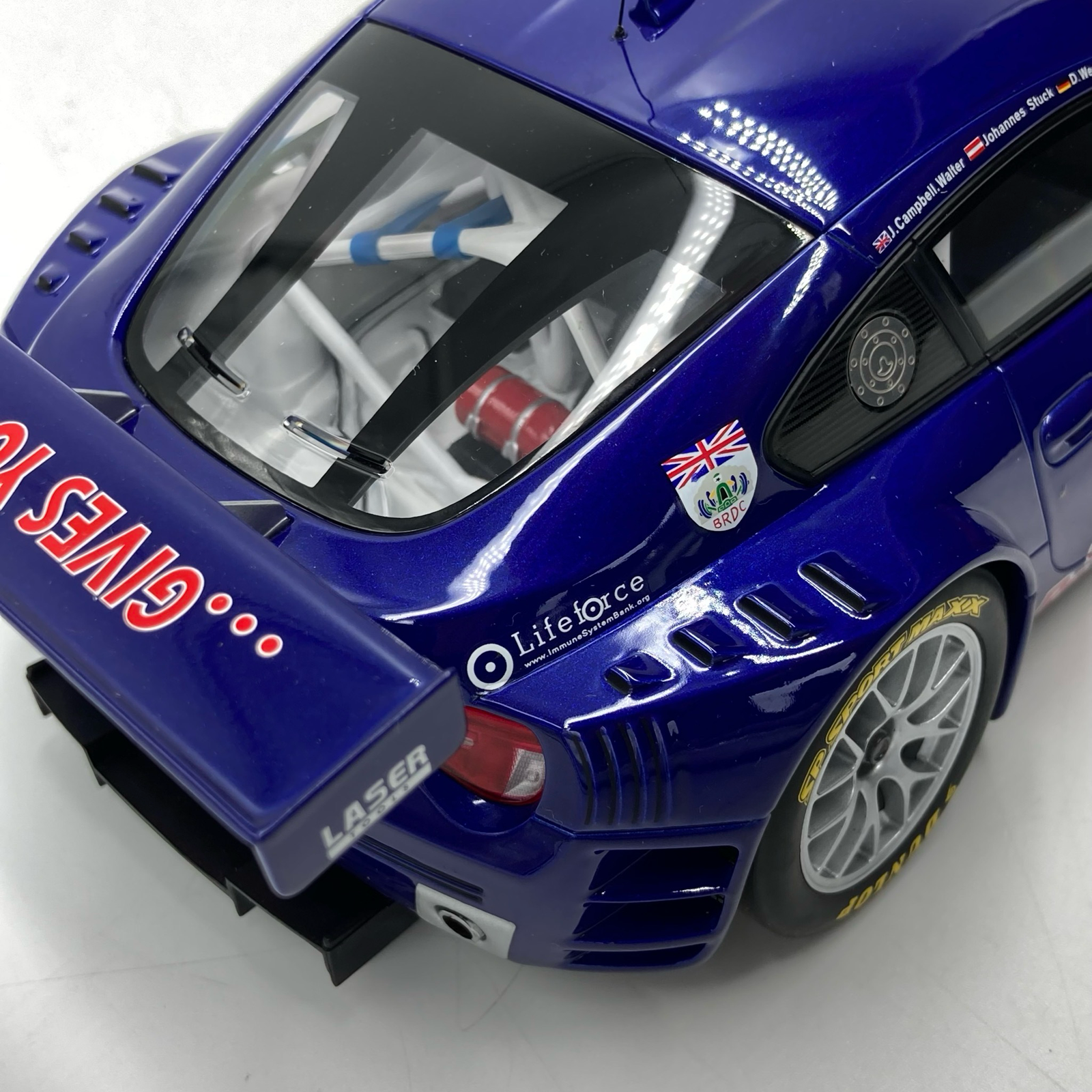 Miniature BMW Z4 M Coupe E86 GT3 Red Bull 24h Silverstone #1 2007 vendue en Suisse
