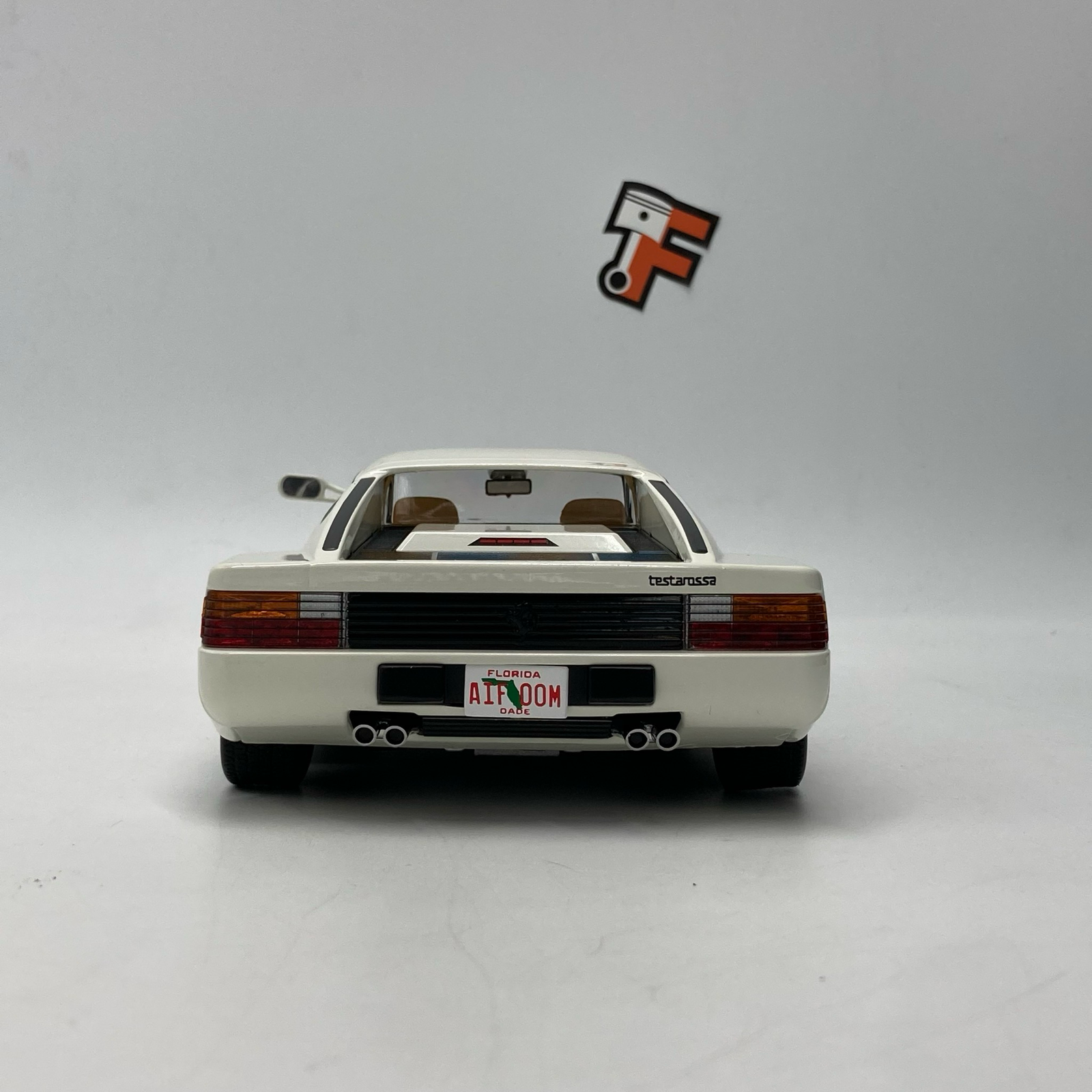 Ferrari Testarossa MKI Monospecchio Bianco 1984 – Image 6