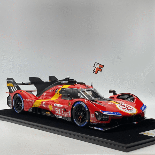Miniature Ferrari 499P numéro 51 gagnante des 24 Heures du Mans 2023