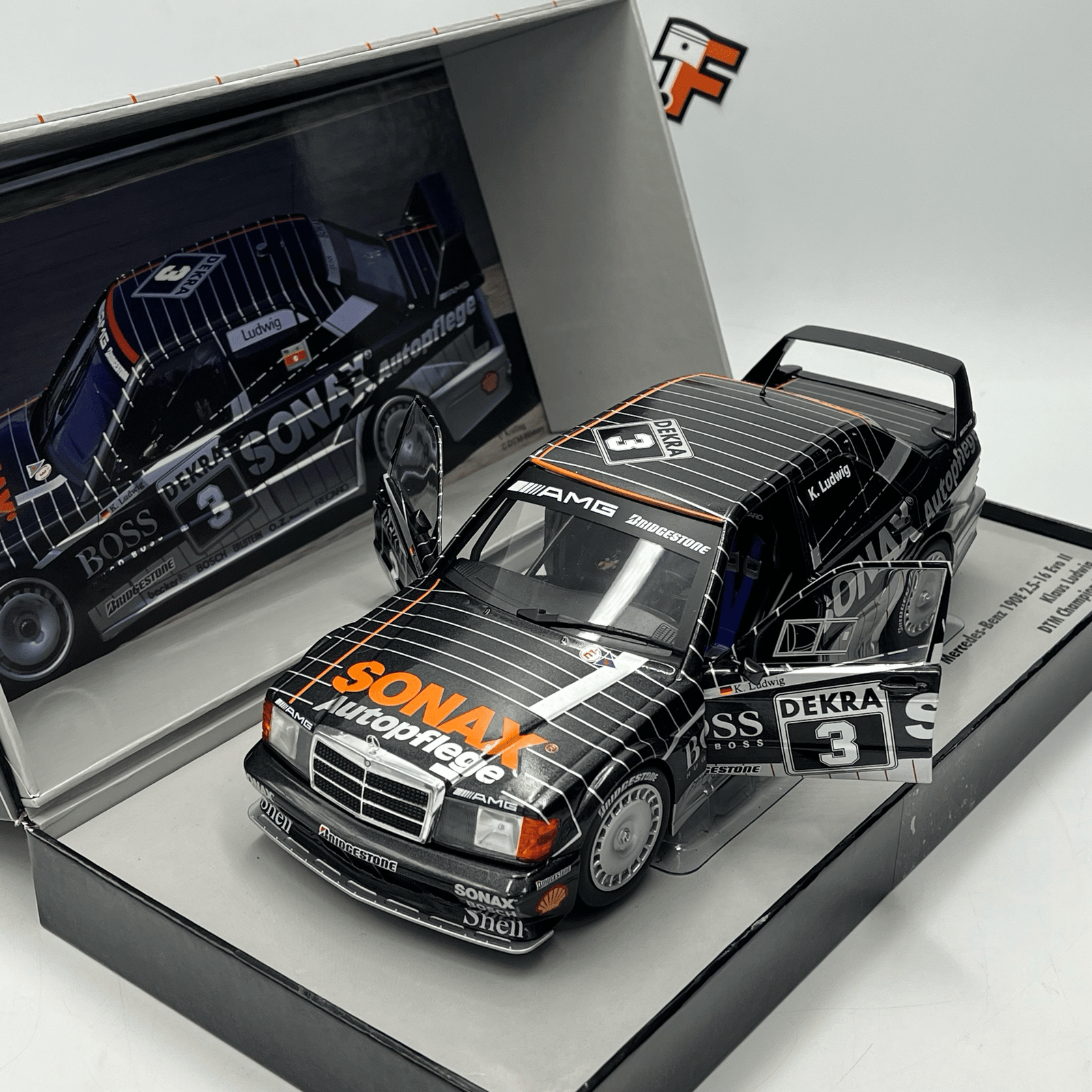 Mercedes 190 Evo II 2.5-16 DTM #3 1992 – Image 7