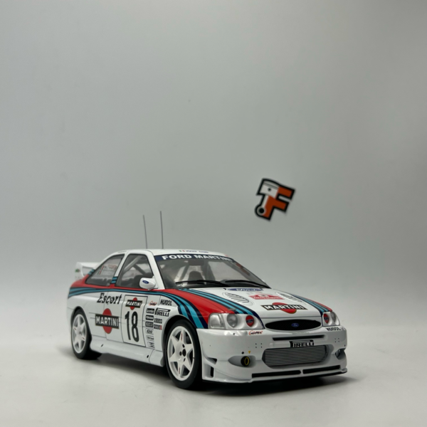 Miniature Ford Escort Cosworth Martini Racing WRC San Remo #18 1998 au 1/18 vendue en Suisse