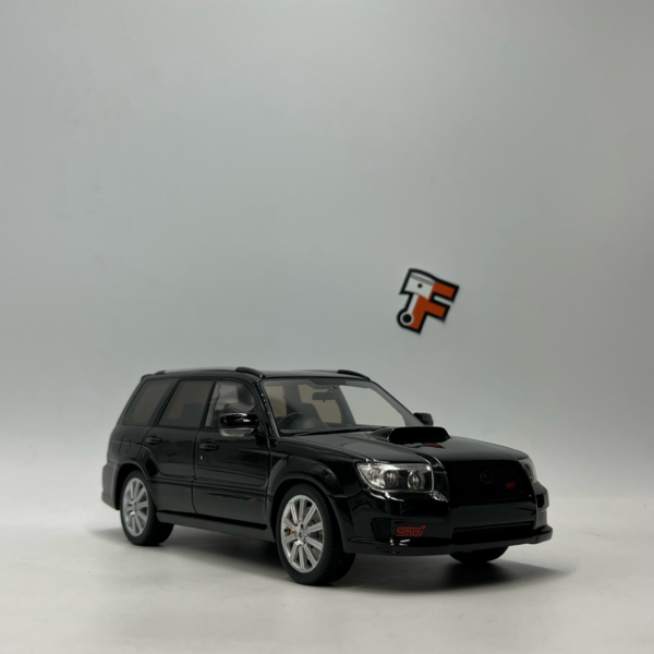 Miniature Subaru Forester STI Black 2007 1/18 vendue en Suisse