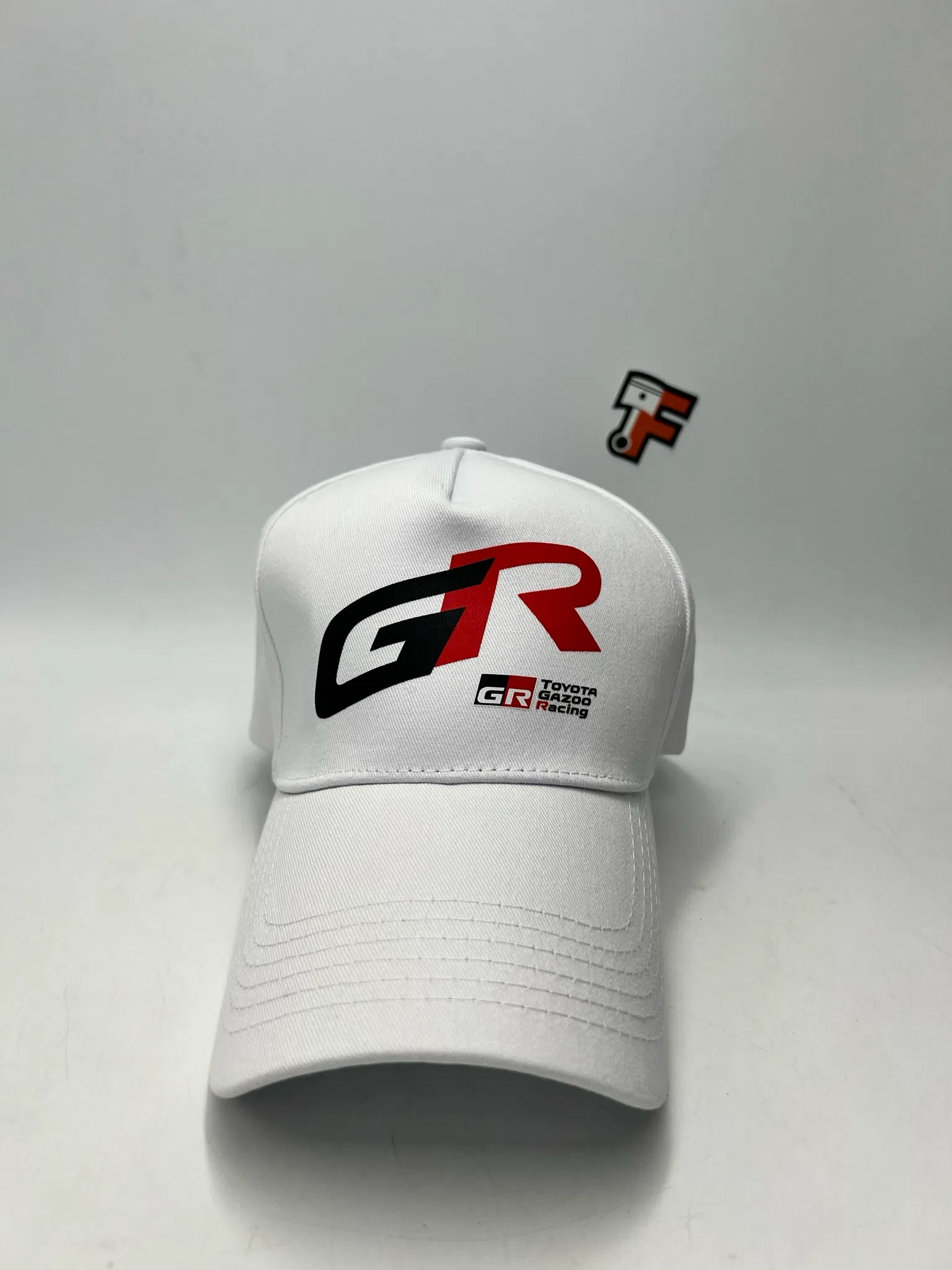 Casquette GR blanche vendue en Suisse
