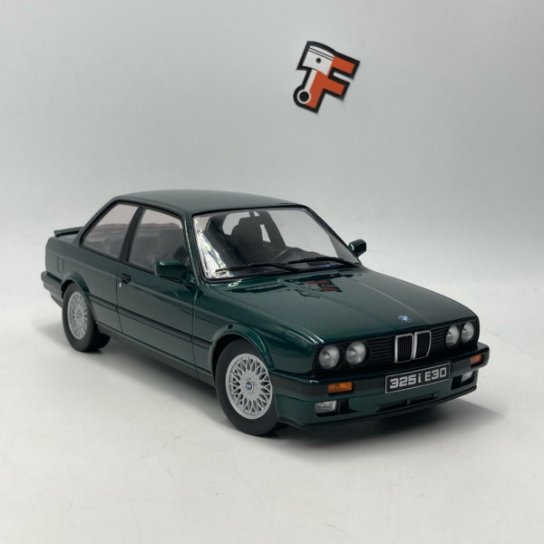 Miniature BMW 325i M-Paket 1 1987 KKDC180744 vendue en Suisse