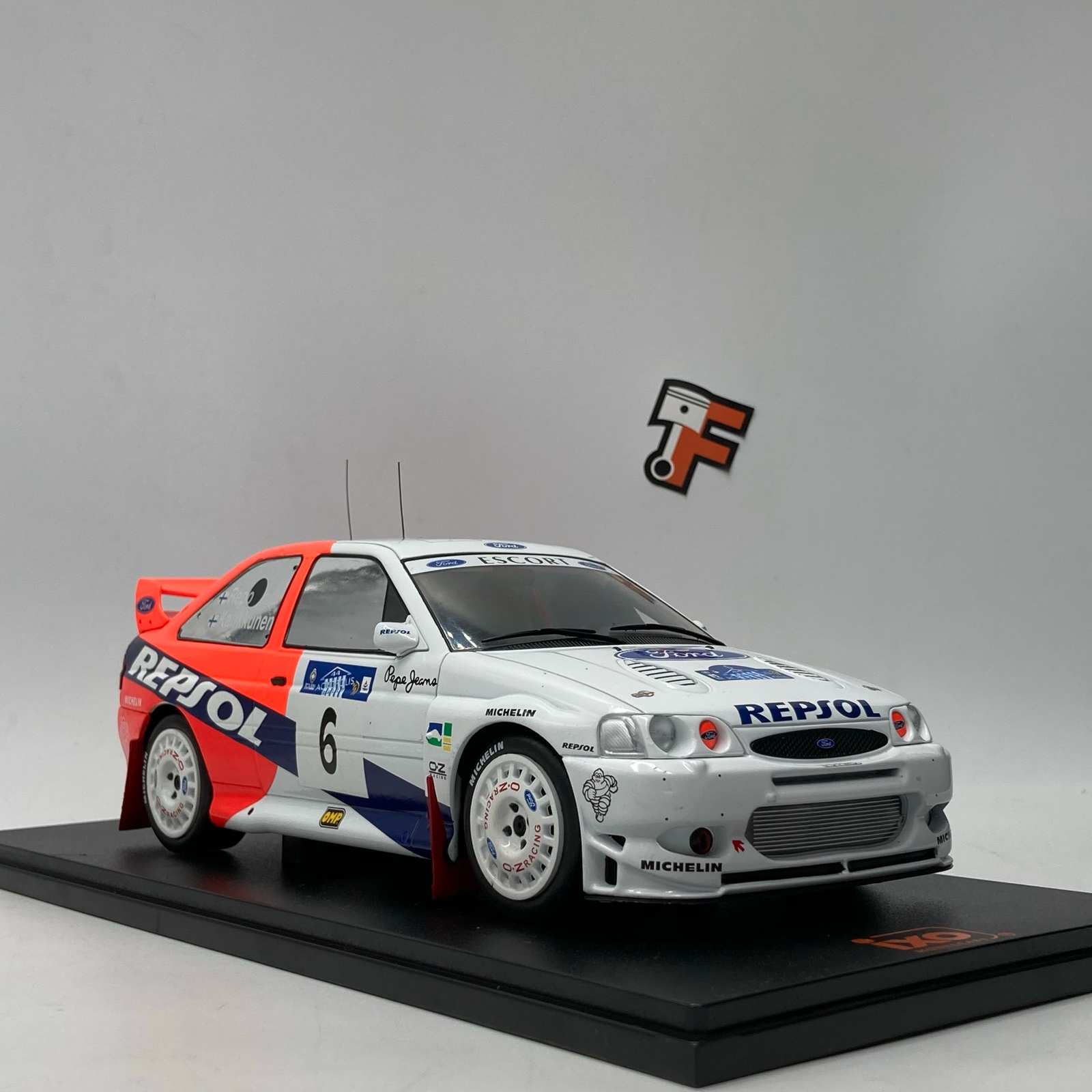 Miniature Ford Escort Cosworth WRC Repsol Acropolis #6 1997 au 1/18 vendue en Suisse