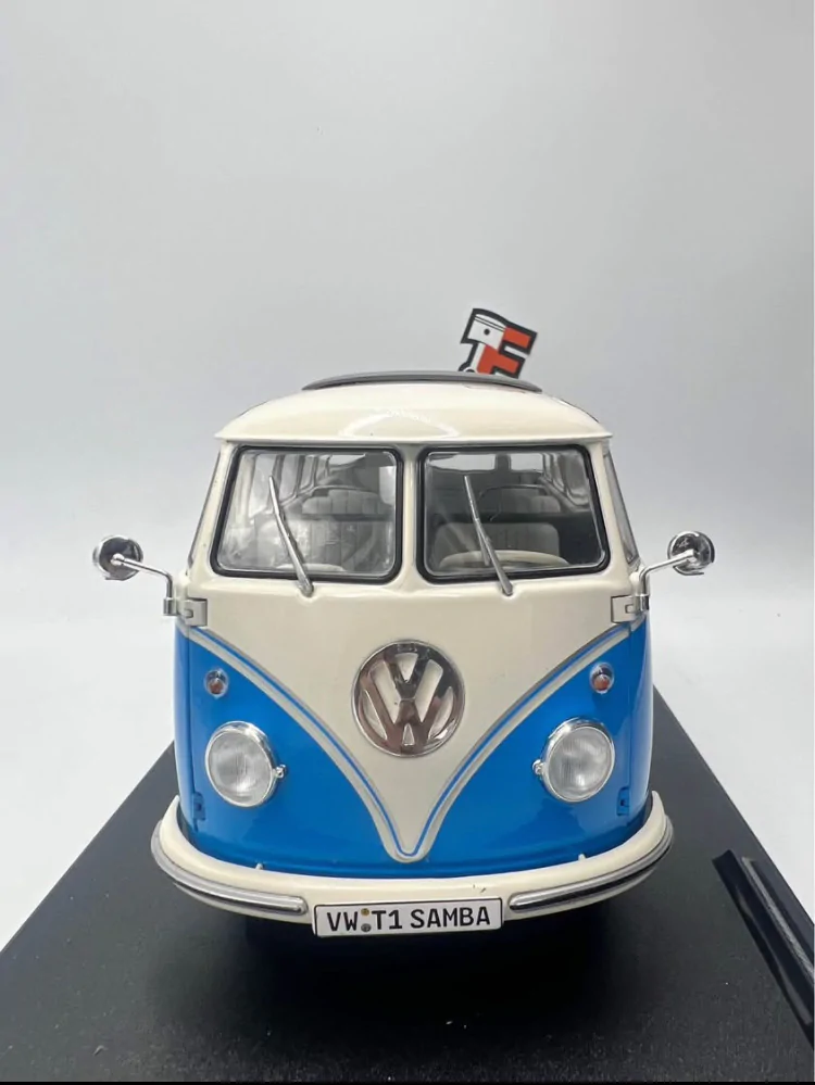 Volkswagen T1 Samba Baby Blue / White 1962 – Image 4