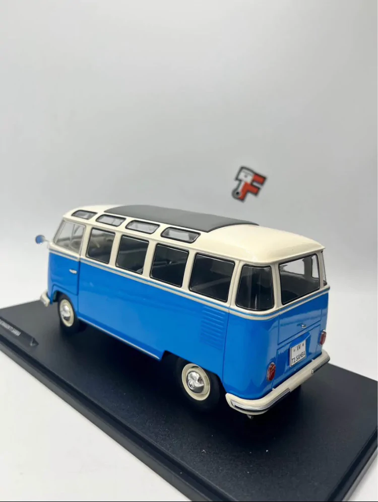 Volkswagen T1 Samba Baby Blue / White 1962 – Image 6