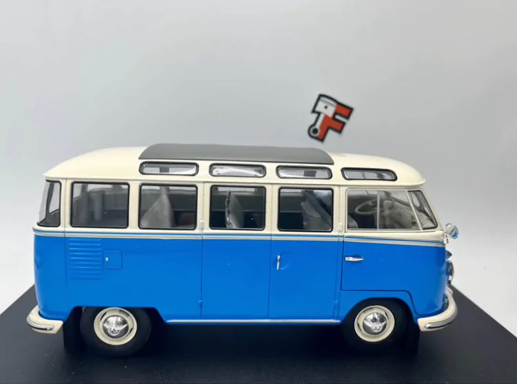 Volkswagen T1 Samba Baby Blue / White 1962 – Image 2